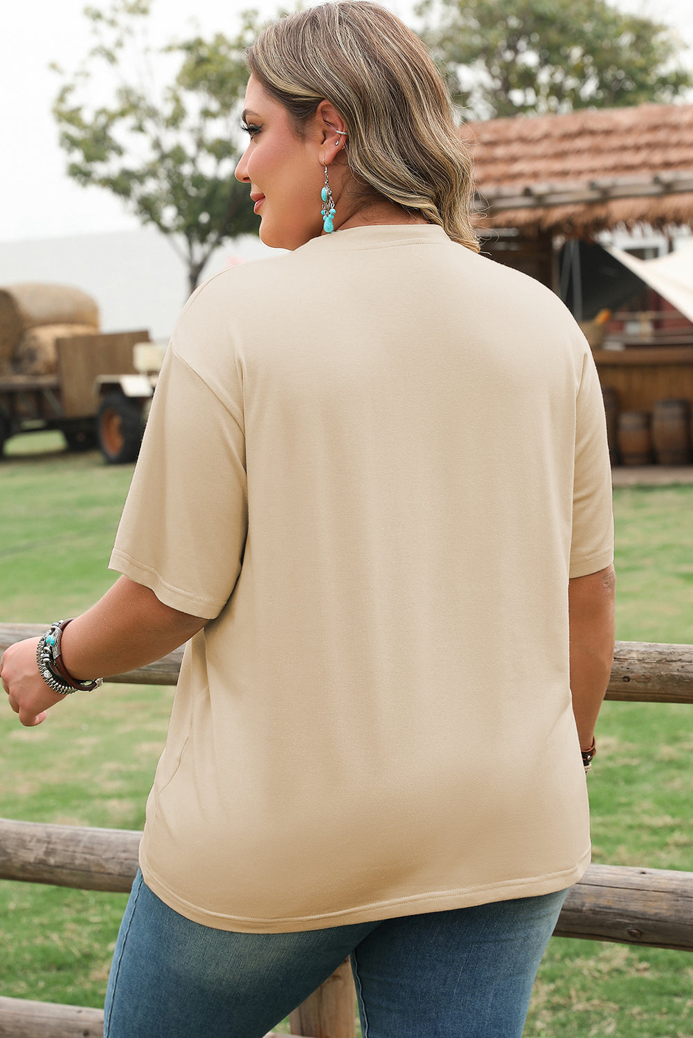 Parchment Western Burro Cactus Crew Neck Graphic Tee-Plus Size/Plus Size Tops/Plus Size Tops & Tees-[Adult]-[Female]-2022 Online Blue Zone Planet