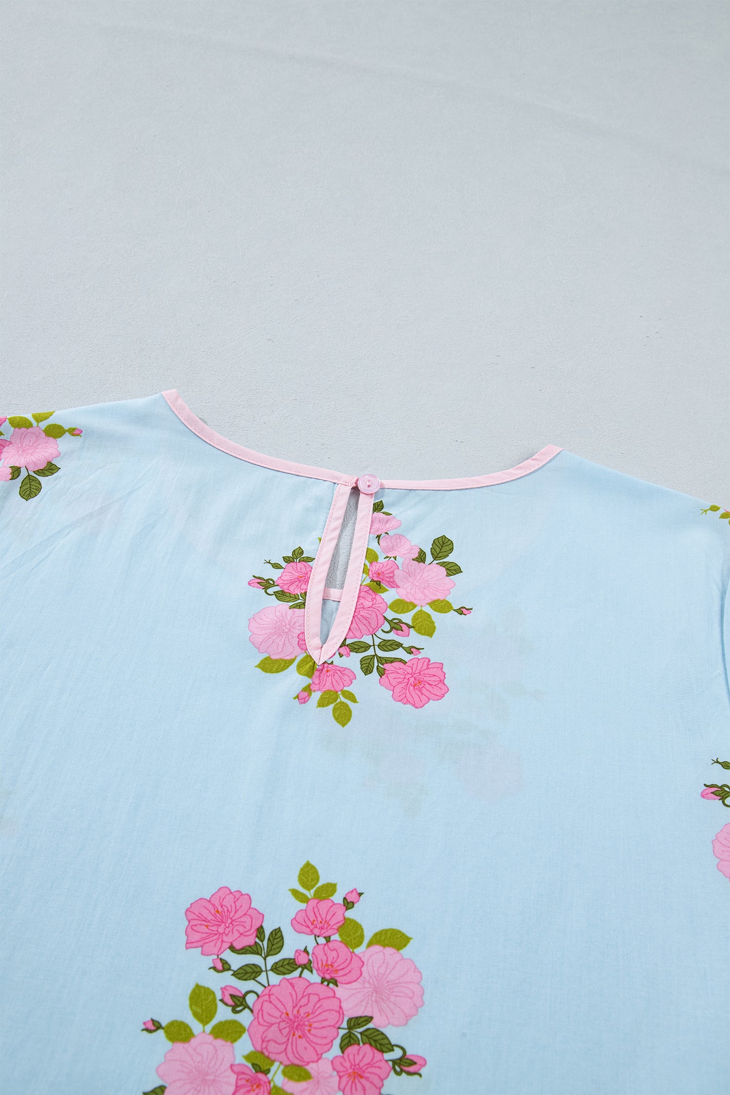 Sky Blue Floral Print Button Cuffed 3/4 Sleeve Round Neck Blouse-Tops/Blouses & Shirts-[Adult]-[Female]-2022 Online Blue Zone Planet