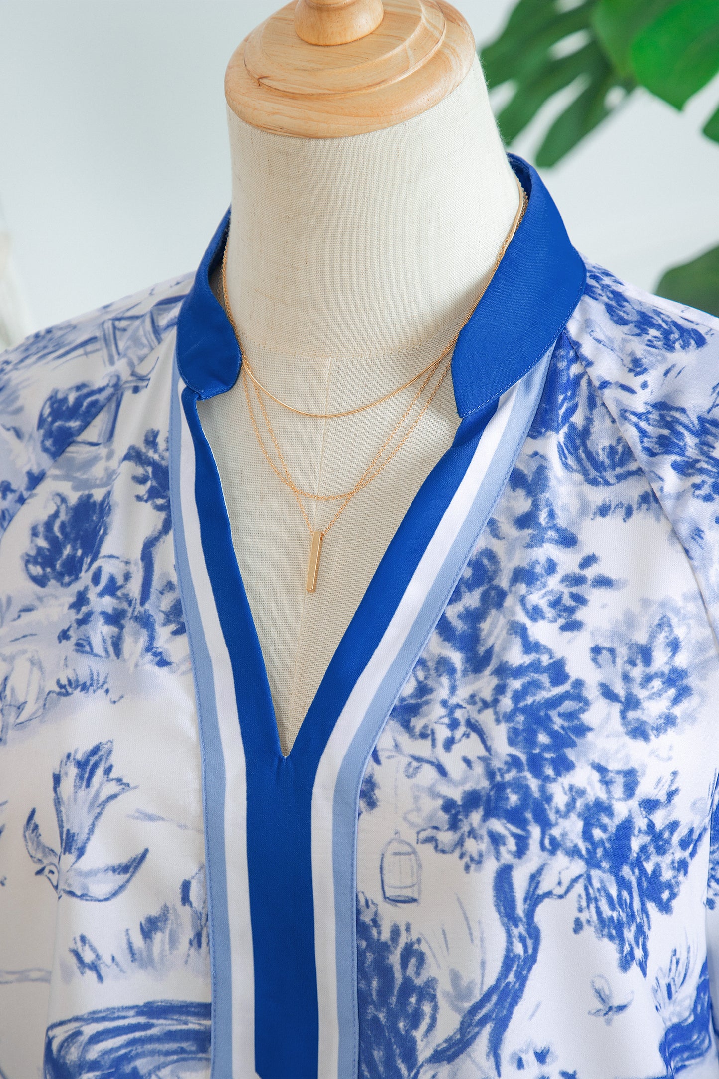 Blue Wild Animal Paradise Contrast V Neck Raglan Sleeve Blouse-Tops/Blouses & Shirts-[Adult]-[Female]-2022 Online Blue Zone Planet