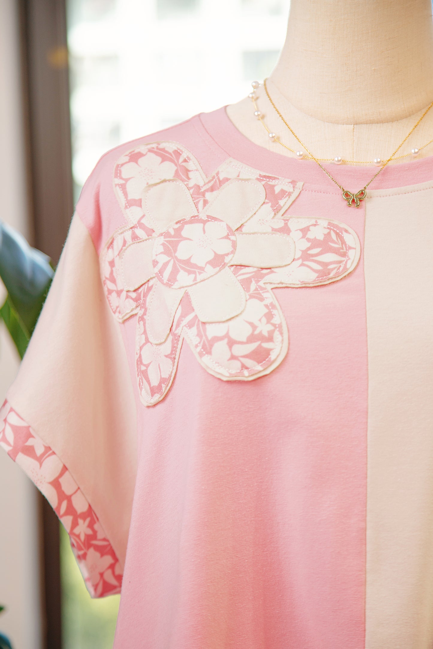Apricot Color Block Flower Patched Loose T Shirt-Tops/Tops & Tees-[Adult]-[Female]-2022 Online Blue Zone Planet