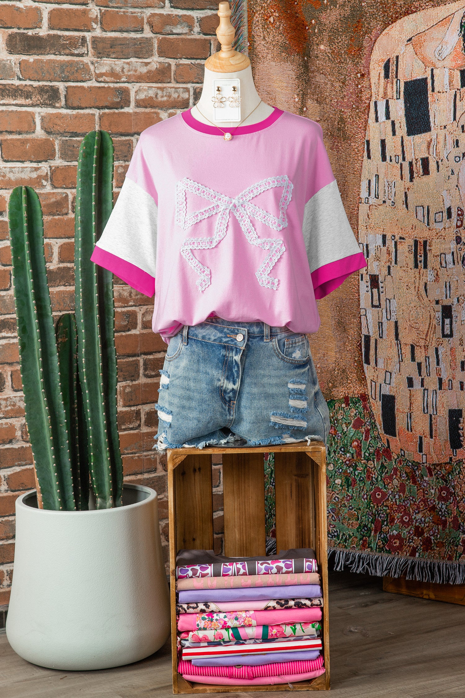 Gossamer Pink Embroidered Bow Detail Color Block Loose Tee-Tops/Tops & Tees-[Adult]-[Female]-2022 Online Blue Zone Planet