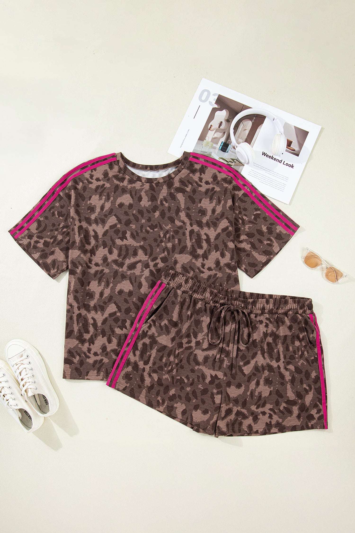 Brown Retro Leopard Print Contrast Varsity Stripe Trim Plus Size 2pcs Short Set-Plus Size/Plus Size Loungewear-[Adult]-[Female]-2022 Online Blue Zone Planet