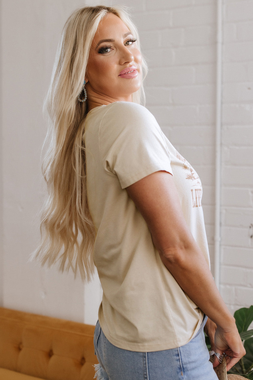 Beige Live Your Best Life Crew Neck Western Graphic Tee-Graphic/Graphic Tees-[Adult]-[Female]-2022 Online Blue Zone Planet