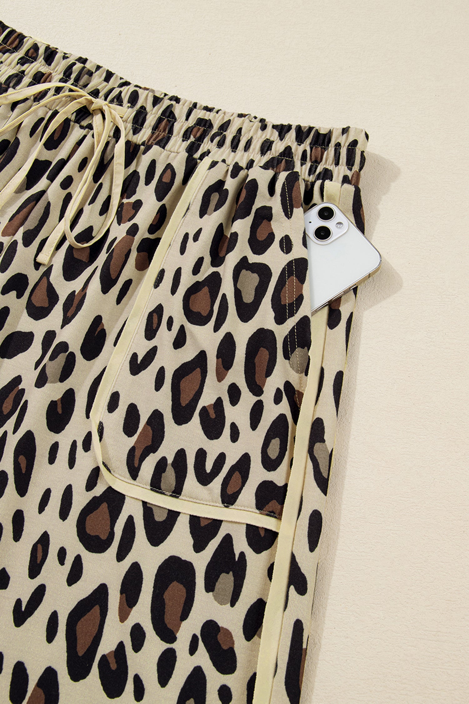 Khaki Exposed Seam Patched Pocket Plus Size Drawstring Leopard Wide Leg Pants-Plus Size/Plus Size Bottoms-[Adult]-[Female]-2022 Online Blue Zone Planet