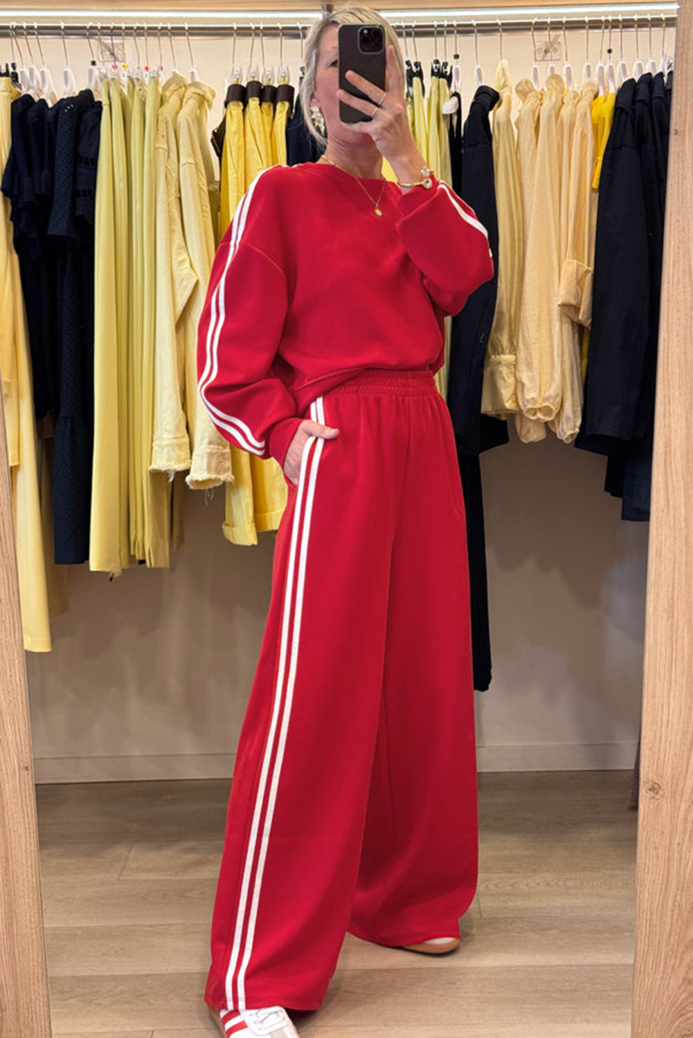Fiery Red Varsity Striped Detail Crewneck Pullover Elastic Sweatpants 2pcs Outfit-Two Piece Sets/Pant Sets-[Adult]-[Female]-2022 Online Blue Zone Planet