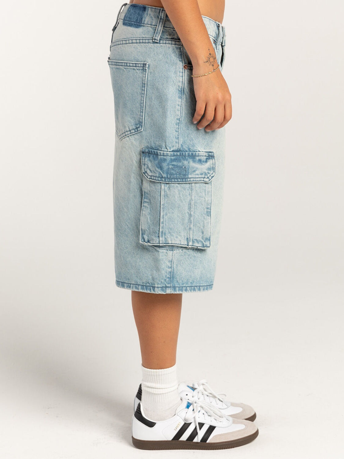 Blue Zone Planet | Mid-Rise Waist Denim Shorts with Pockets-TOPS / DRESSES-[Adult]-[Female]-2022 Online Blue Zone Planet