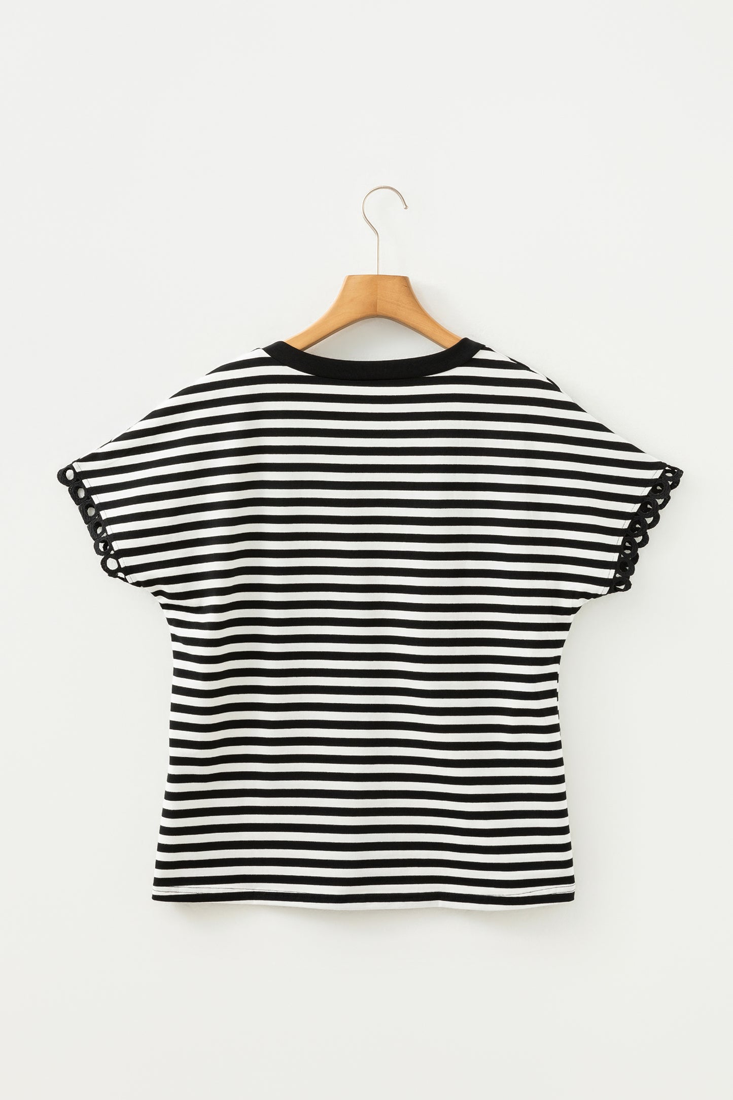 Black Striped Print V Neck Delicate Trim Casual Tee-Tops/Tops & Tees-[Adult]-[Female]-2022 Online Blue Zone Planet
