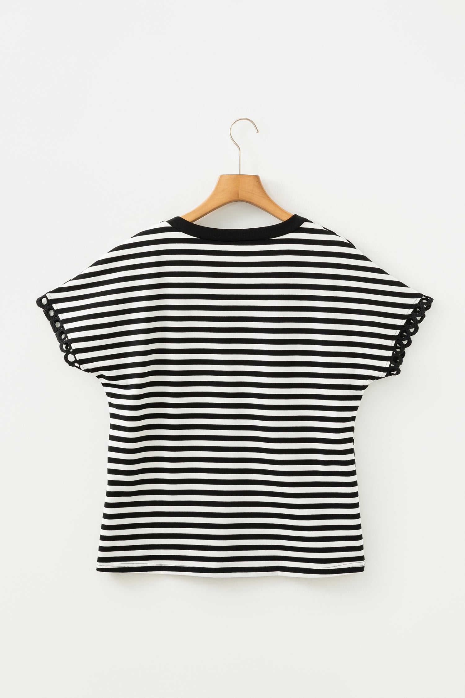 Black Striped Print V Neck Delicate Trim Casual Tee-Tops/Tops & Tees-[Adult]-[Female]-2022 Online Blue Zone Planet