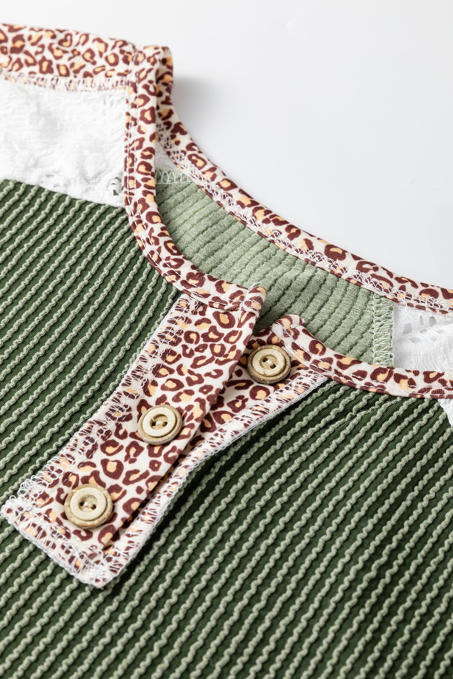 Vineyard Green Twisted Ribbed Leopard Lace Contrast Patchwork Long Sleeve Top-Tops/Long Sleeve Tops-[Adult]-[Female]-2022 Online Blue Zone Planet