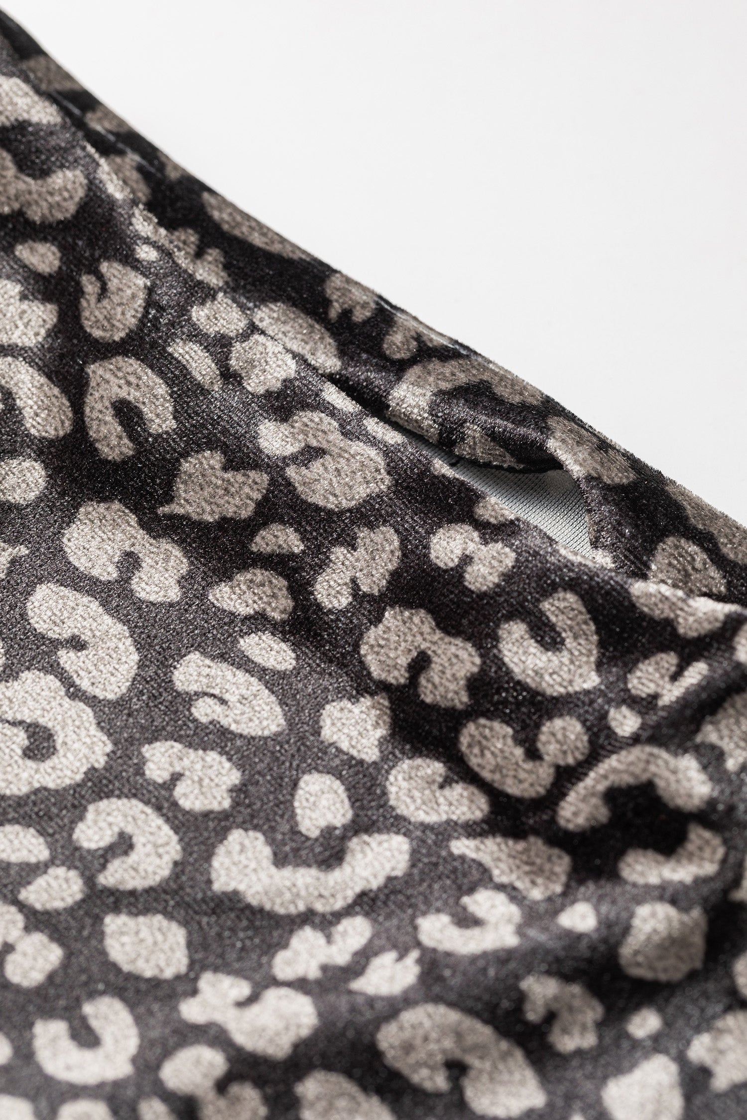 Brown Leopard Print Velvet Long Sleeve Western Style Pullover Top-Tops/Long Sleeve Tops-[Adult]-[Female]-2022 Online Blue Zone Planet