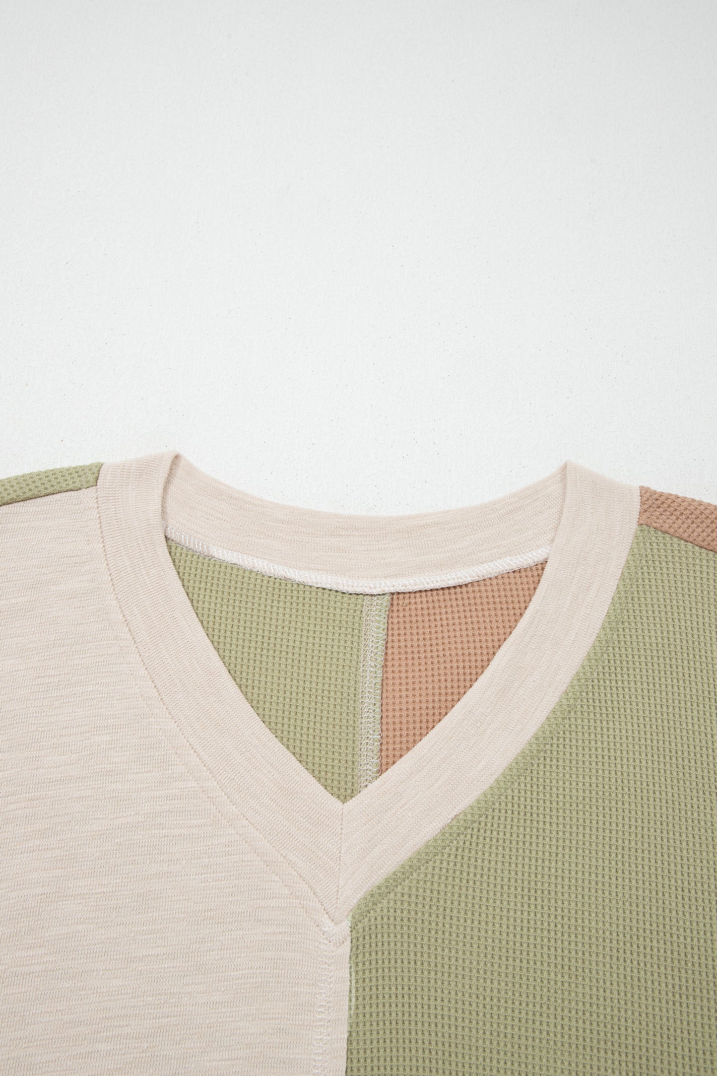 Green Plus Mixed Texture Color Block Patchwork V Neck Long Sleeve Top-Plus Size/Plus Size Tops/Plus Size Long Sleeve Tops-[Adult]-[Female]-2022 Online Blue Zone Planet