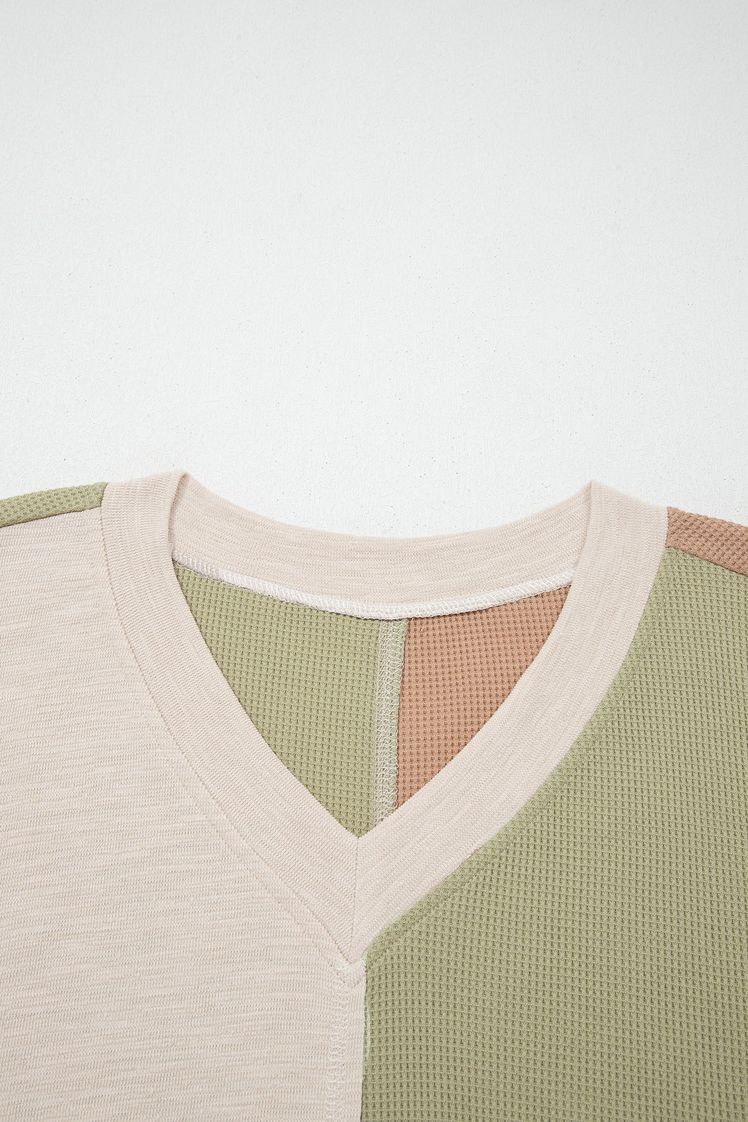 Green Plus Mixed Texture Color Block Patchwork V Neck Long Sleeve Top-Plus Size/Plus Size Tops/Plus Size Long Sleeve Tops-[Adult]-[Female]-2022 Online Blue Zone Planet