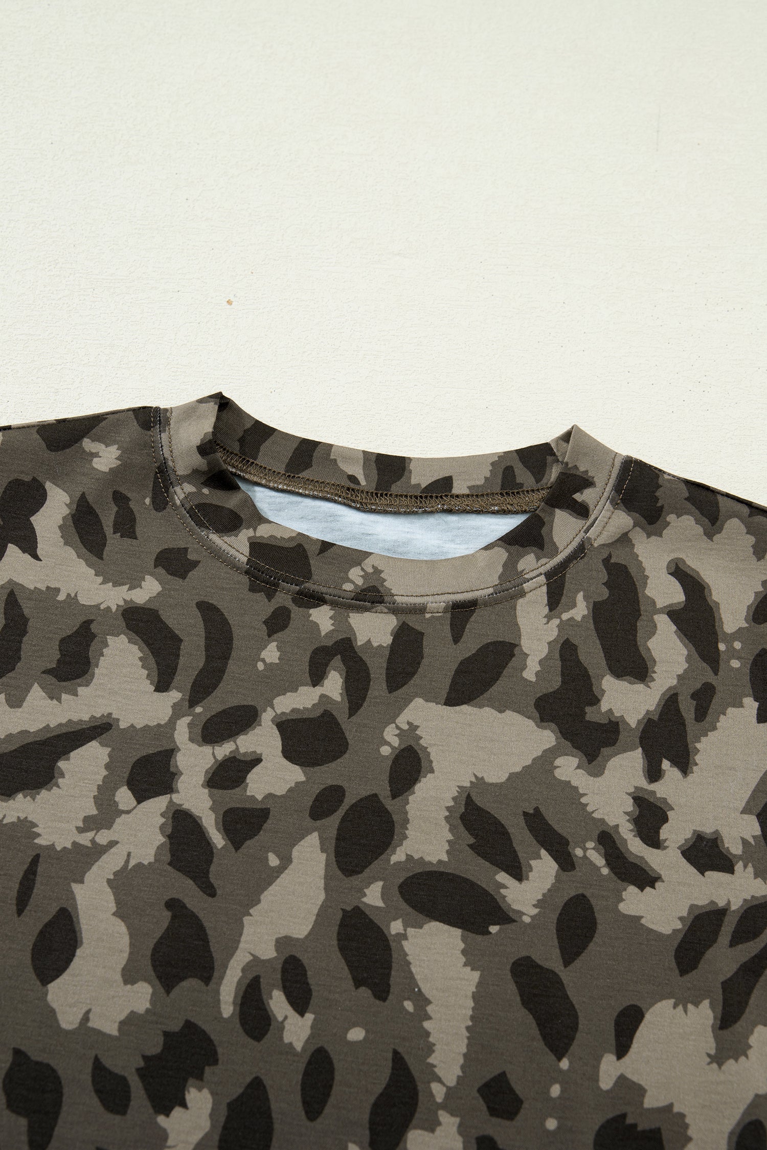 Brown Retro Leopard Print Mock Neck Slim Tee-Tops/Tops & Tees-[Adult]-[Female]-2022 Online Blue Zone Planet