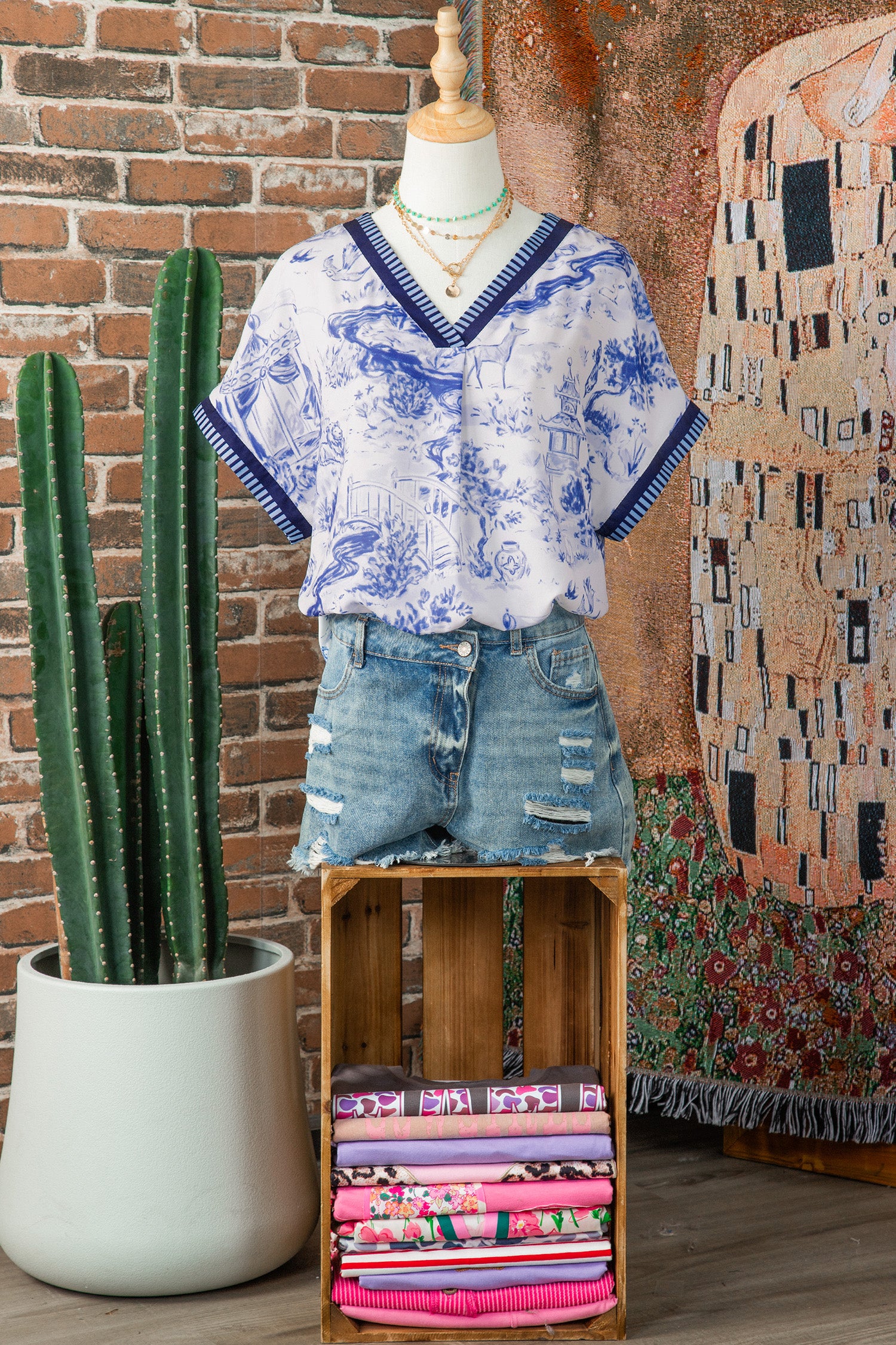 Blue Wild Animal Paradise Striped Trim V Neck Short Sleeve Blouse-Tops/Blouses & Shirts-[Adult]-[Female]-2022 Online Blue Zone Planet