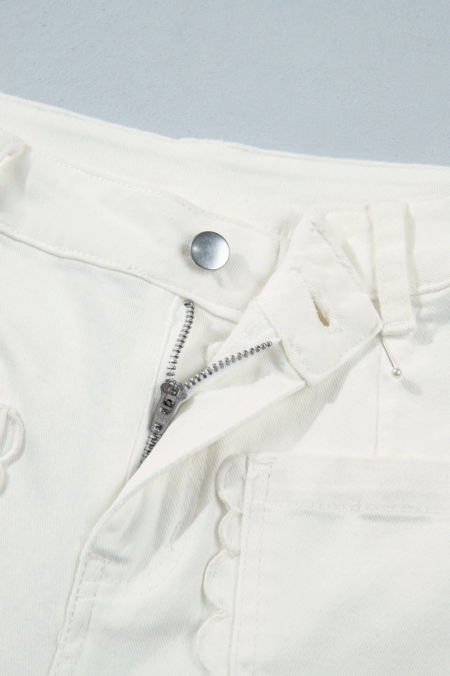 White Solid Color Scalloped Patch Pocket Shift Jeans-Bottoms/Jeans-[Adult]-[Female]-2022 Online Blue Zone Planet
