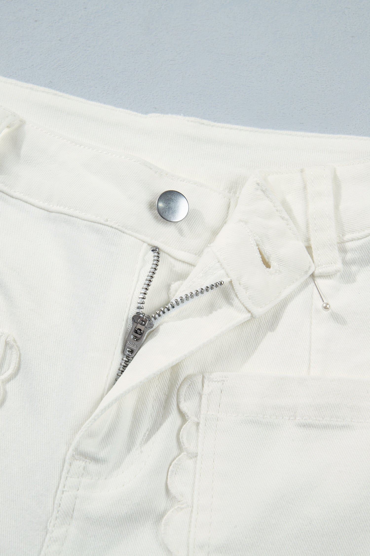 White Solid Color Scalloped Patch Pocket Shift Jeans-Bottoms/Jeans-[Adult]-[Female]-2022 Online Blue Zone Planet