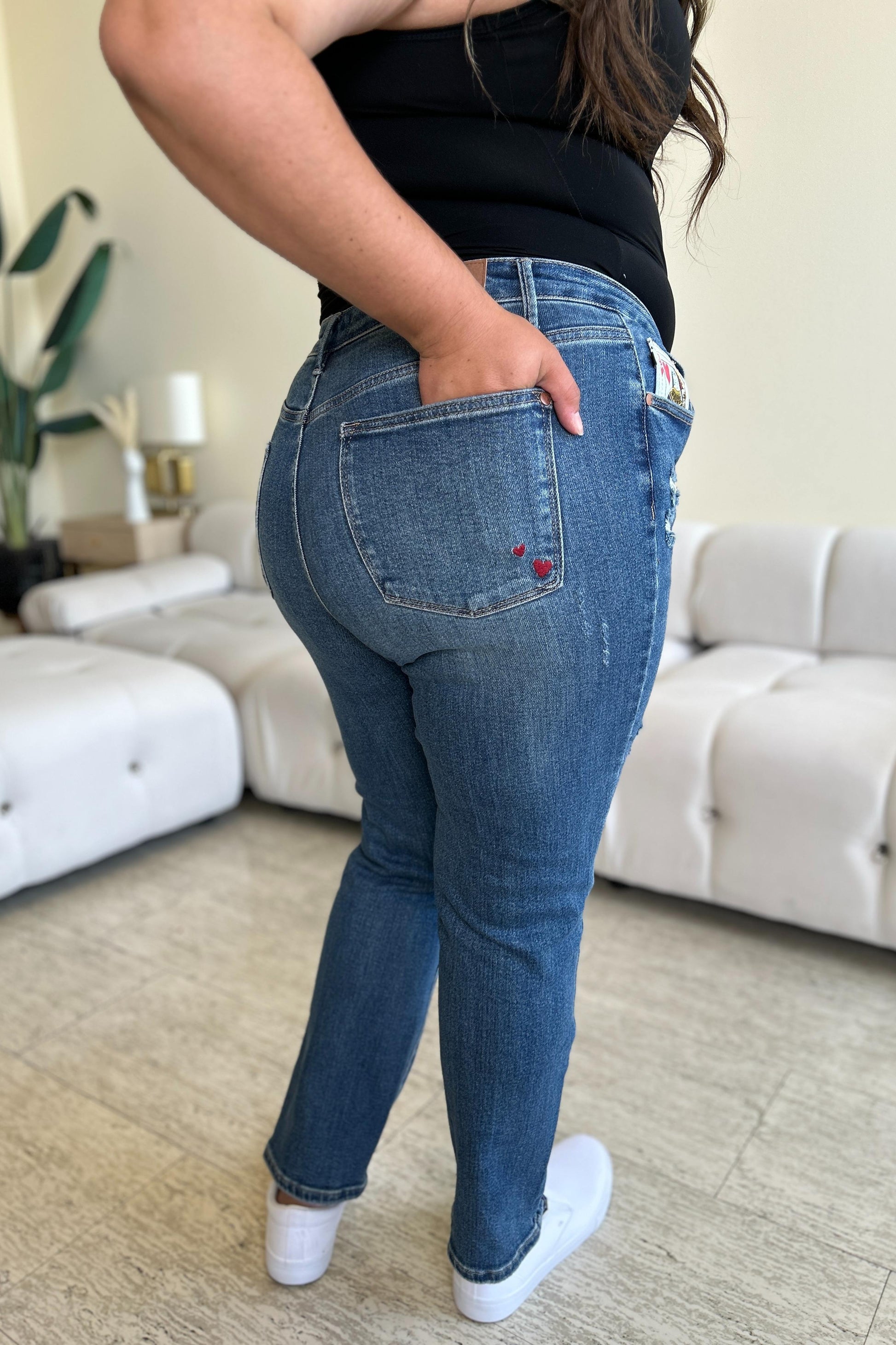 Judy Blue Full Size Queen Of Hearts Coin Pocket BF Jeans-BOTTOMS SIZES SMALL MEDIUM LARGE-[Adult]-[Female]-2022 Online Blue Zone Planet