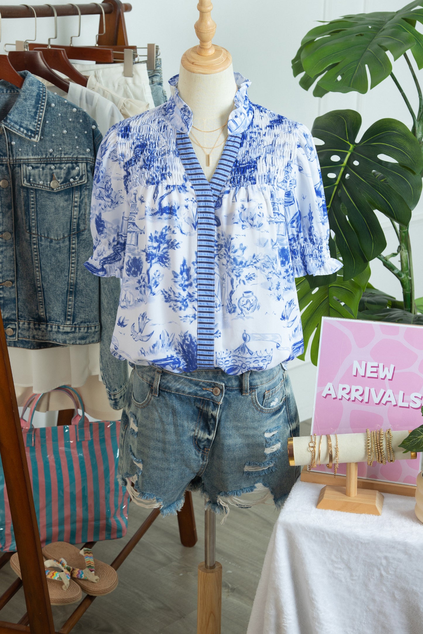 Blue Wild Animal Paradise Striped Detail V Neck Blouse-Tops/Blouses & Shirts-[Adult]-[Female]-2022 Online Blue Zone Planet