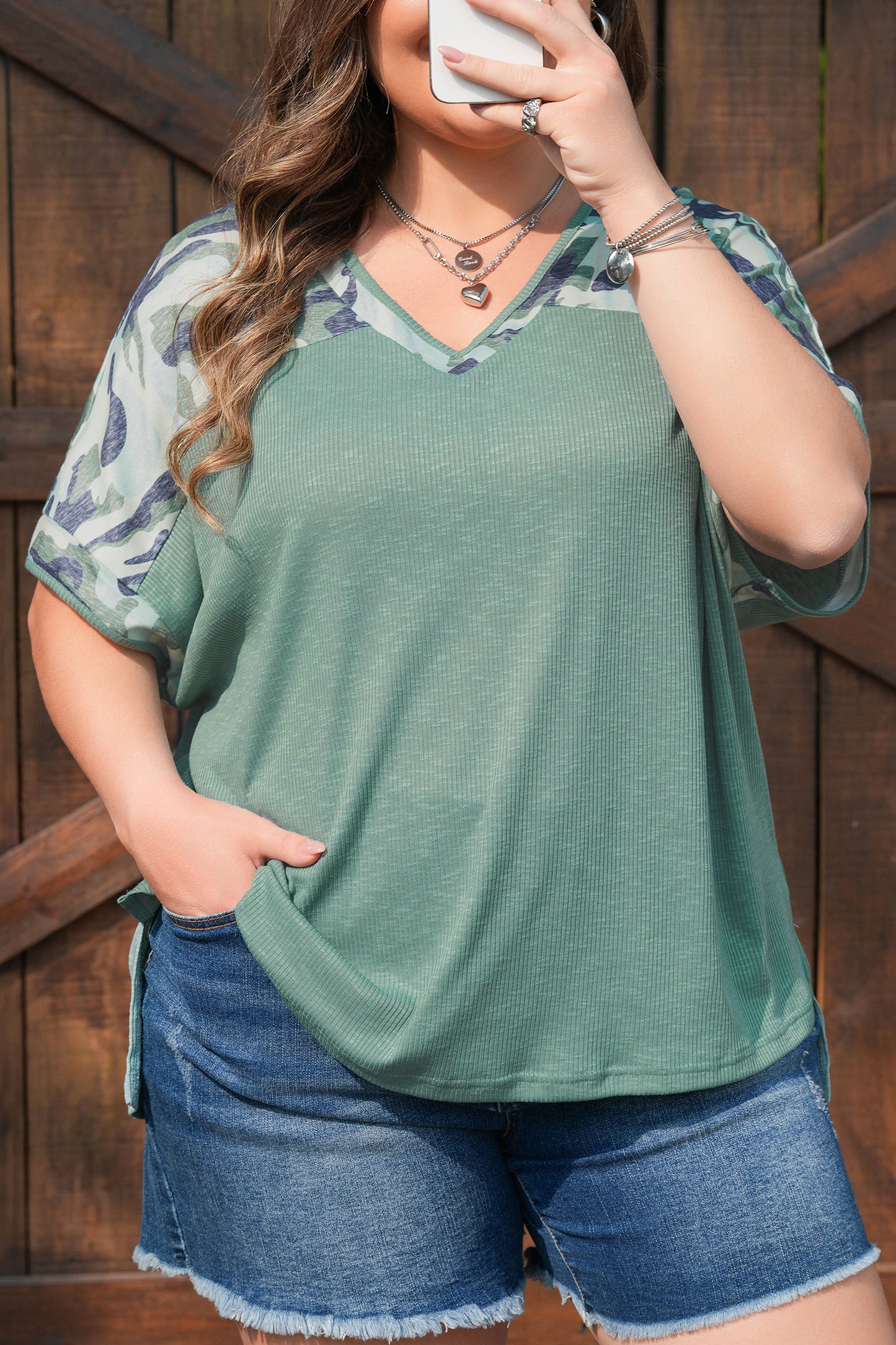 Mist Green Ribbed Camouflage Patchwork Plus Size V Neck Tee-Plus Size/Plus Size Tops/Plus Size Tops & Tees-[Adult]-[Female]-2022 Online Blue Zone Planet