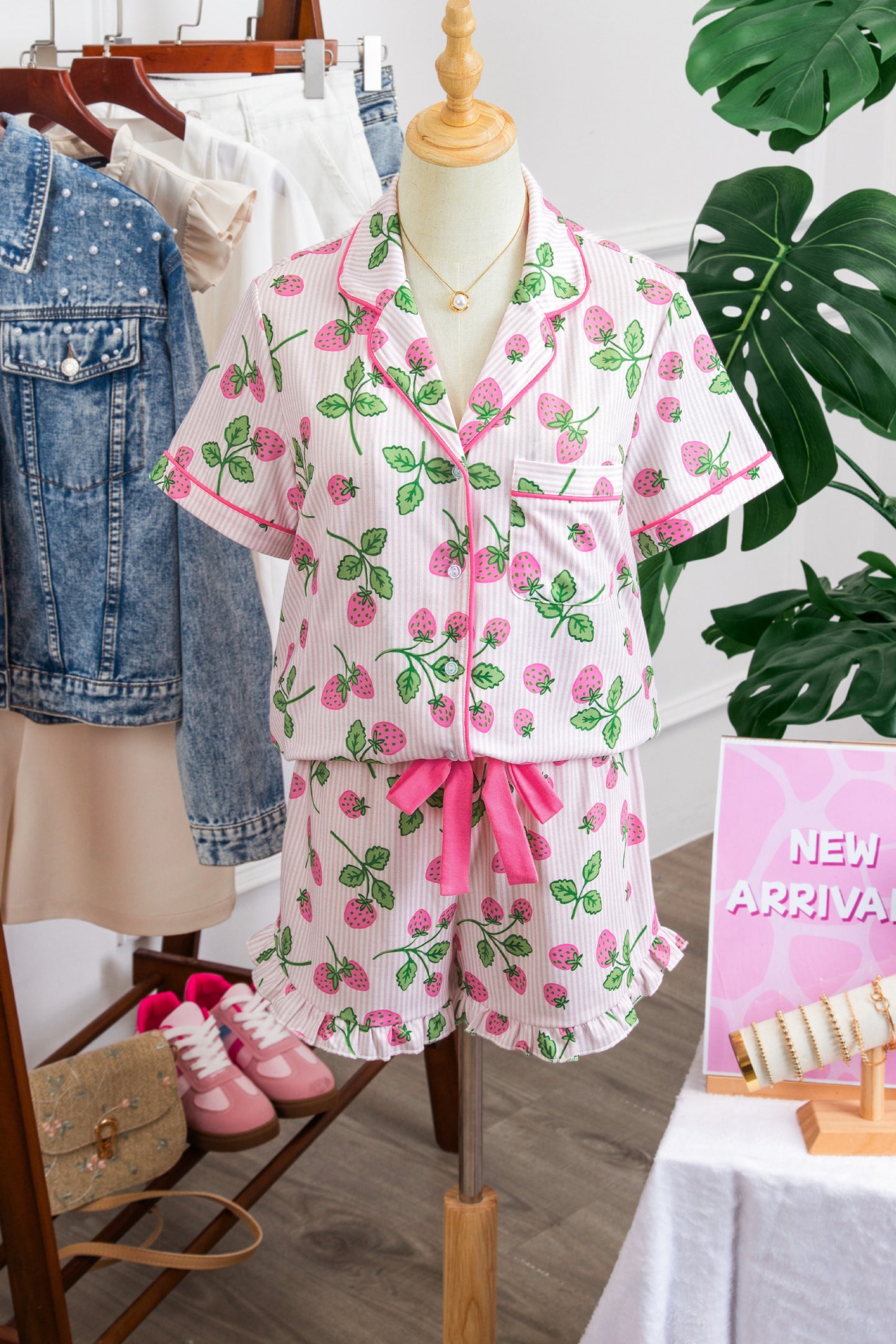 Pink Striped Strawberry Print Lapel Shirt Drawstring Shorts 2pcs Pajama Set-Loungewear & Sleepwear/Sleepwear-[Adult]-[Female]-2022 Online Blue Zone Planet