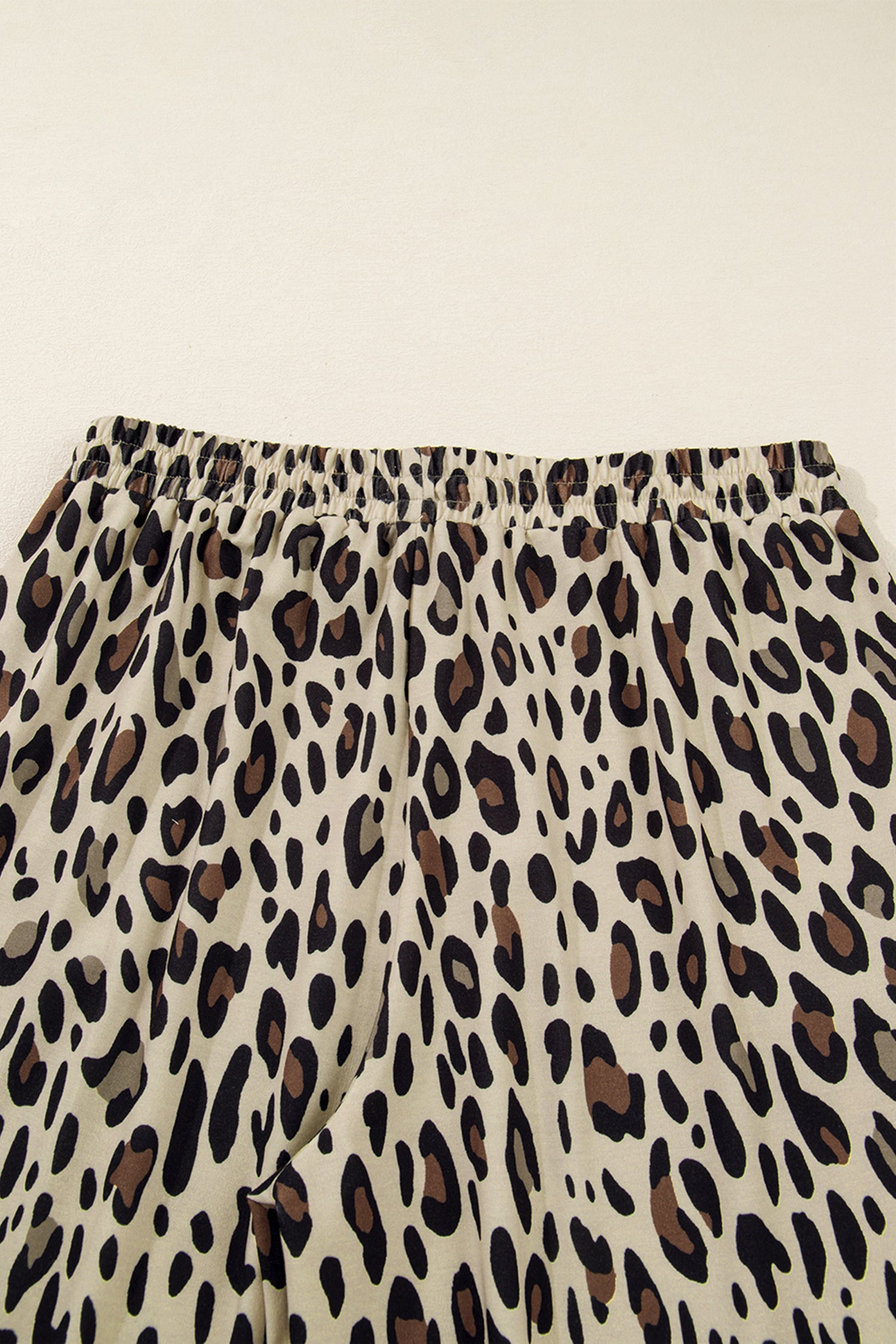 Khaki Exposed Seam Patched Pocket Plus Size Drawstring Leopard Wide Leg Pants-Plus Size/Plus Size Bottoms-[Adult]-[Female]-2022 Online Blue Zone Planet