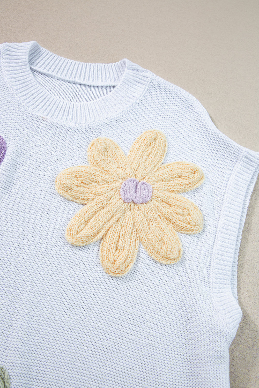 White Flower Patch Knit Round Neck Tee-T Shirts-[Adult]-[Female]-2022 Online Blue Zone Planet