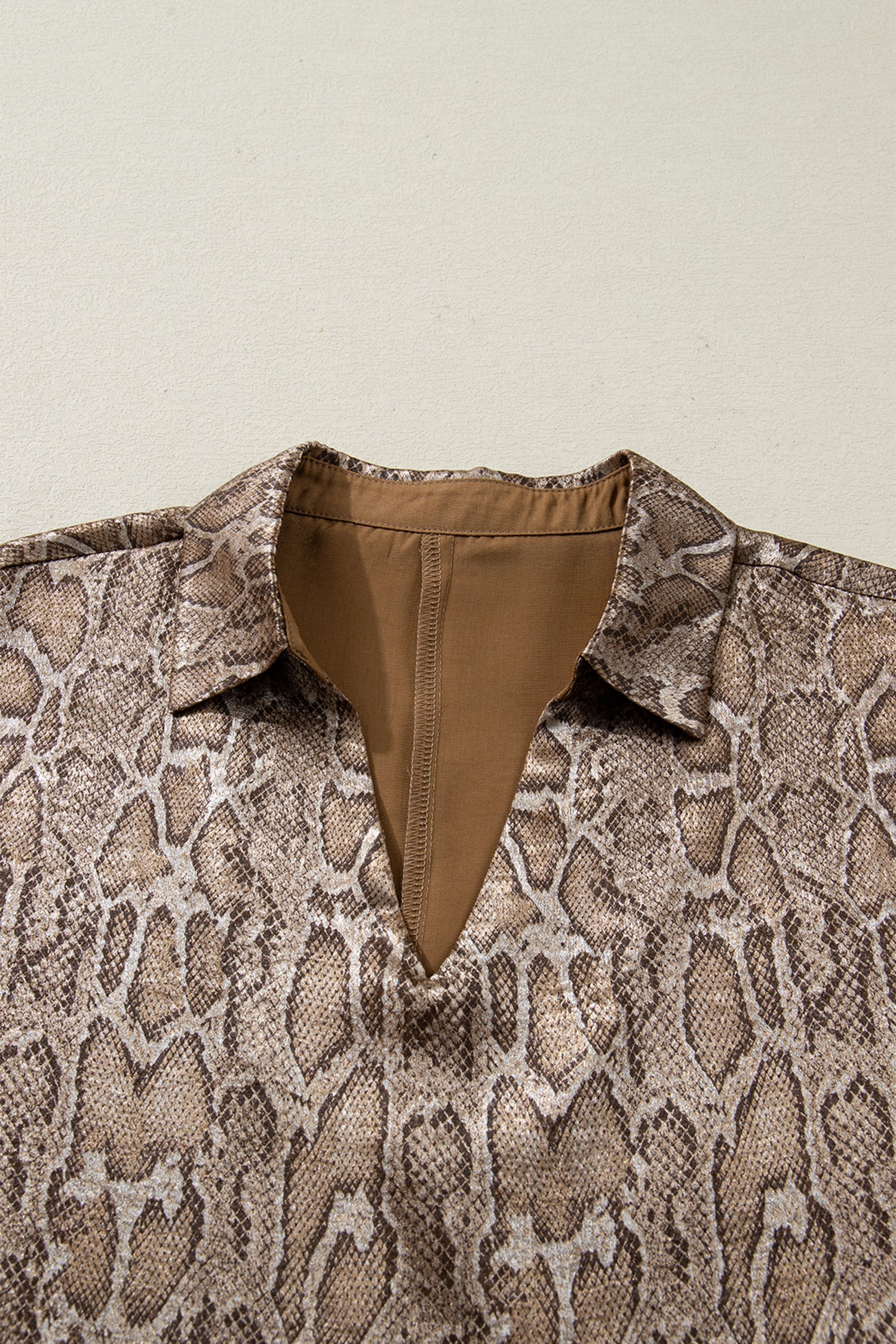 Brown Polo Collared V Neck Short Sleeve Metallic Leopard Blouse-Tops/Blouses & Shirts-[Adult]-[Female]-2022 Online Blue Zone Planet