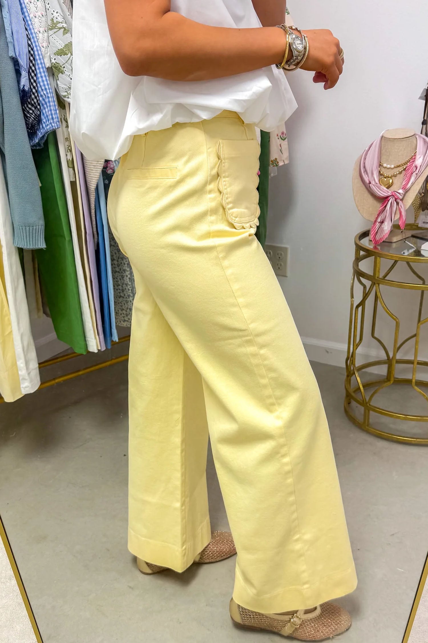 White Solid Color Scalloped Patch Pocket Shift Jeans-Bottoms/Jeans-[Adult]-[Female]-2022 Online Blue Zone Planet