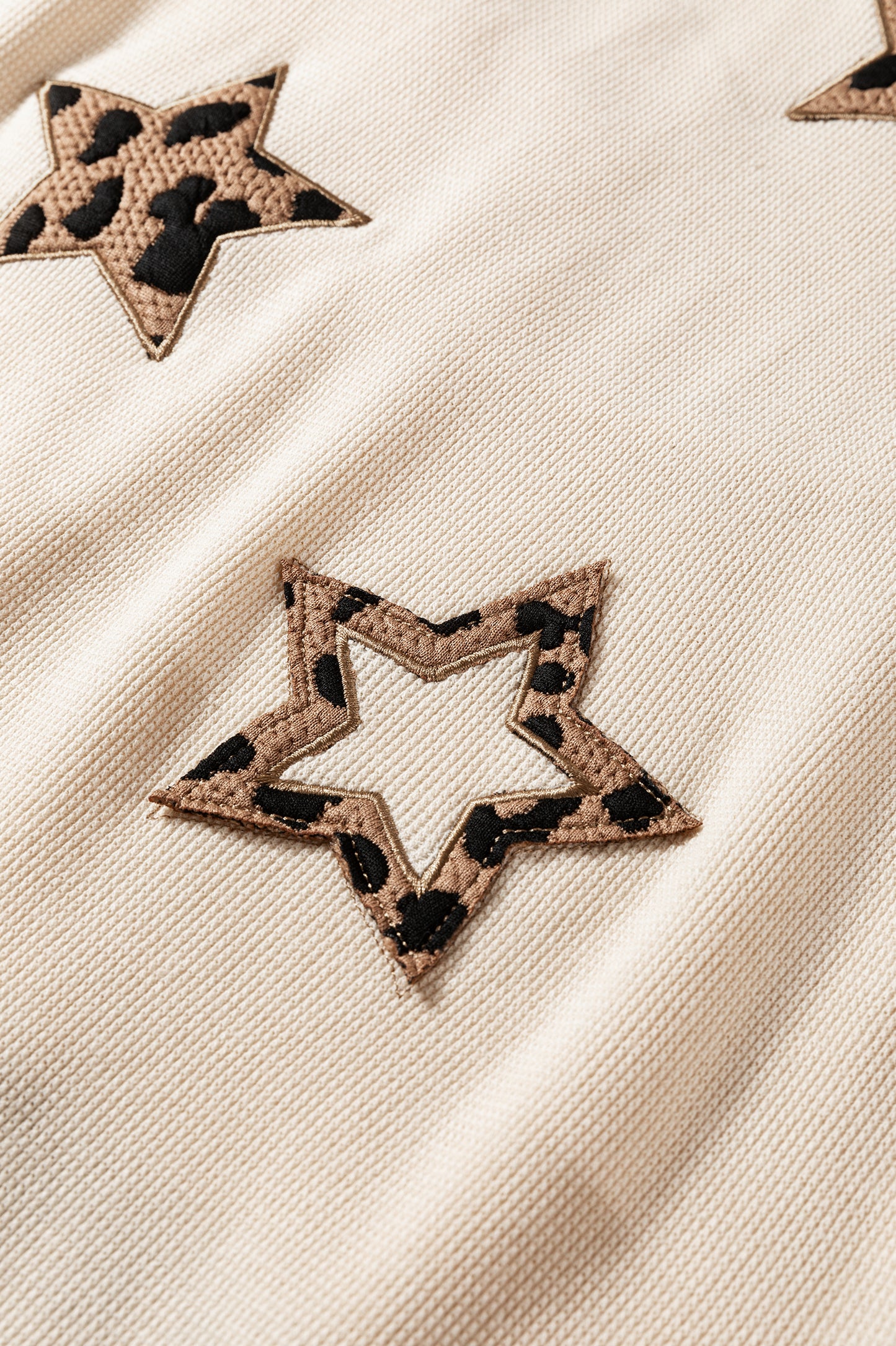 Beige Contrast Leopard Star Patchwork Detail Raw Seam Baggy Sweatshirt-Tops/Sweatshirts & Hoodies-[Adult]-[Female]-2022 Online Blue Zone Planet