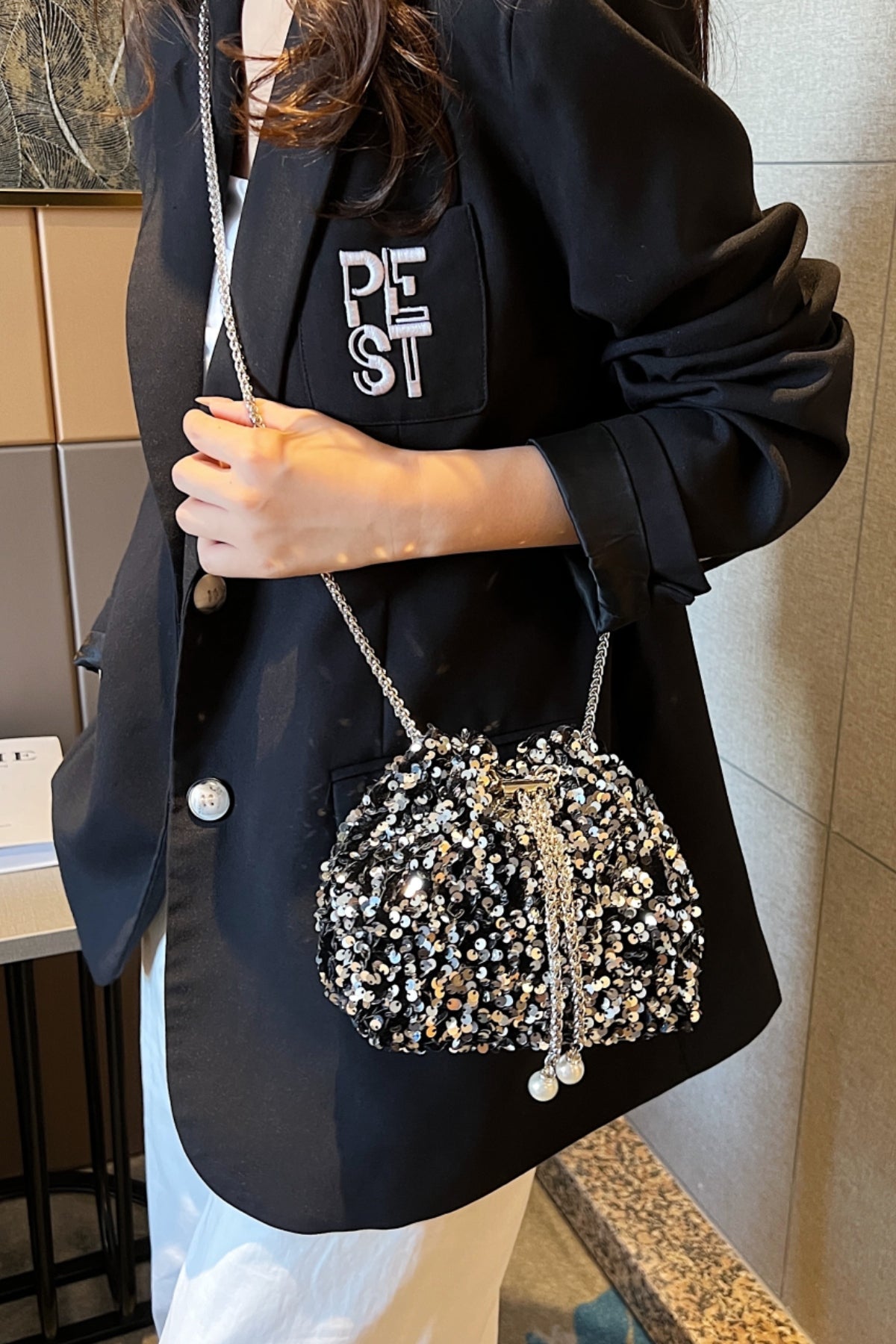 Sequin Chain Drawstring Bucket Bag-HANDBAGS-[Adult]-[Female]-2022 Online Blue Zone Planet