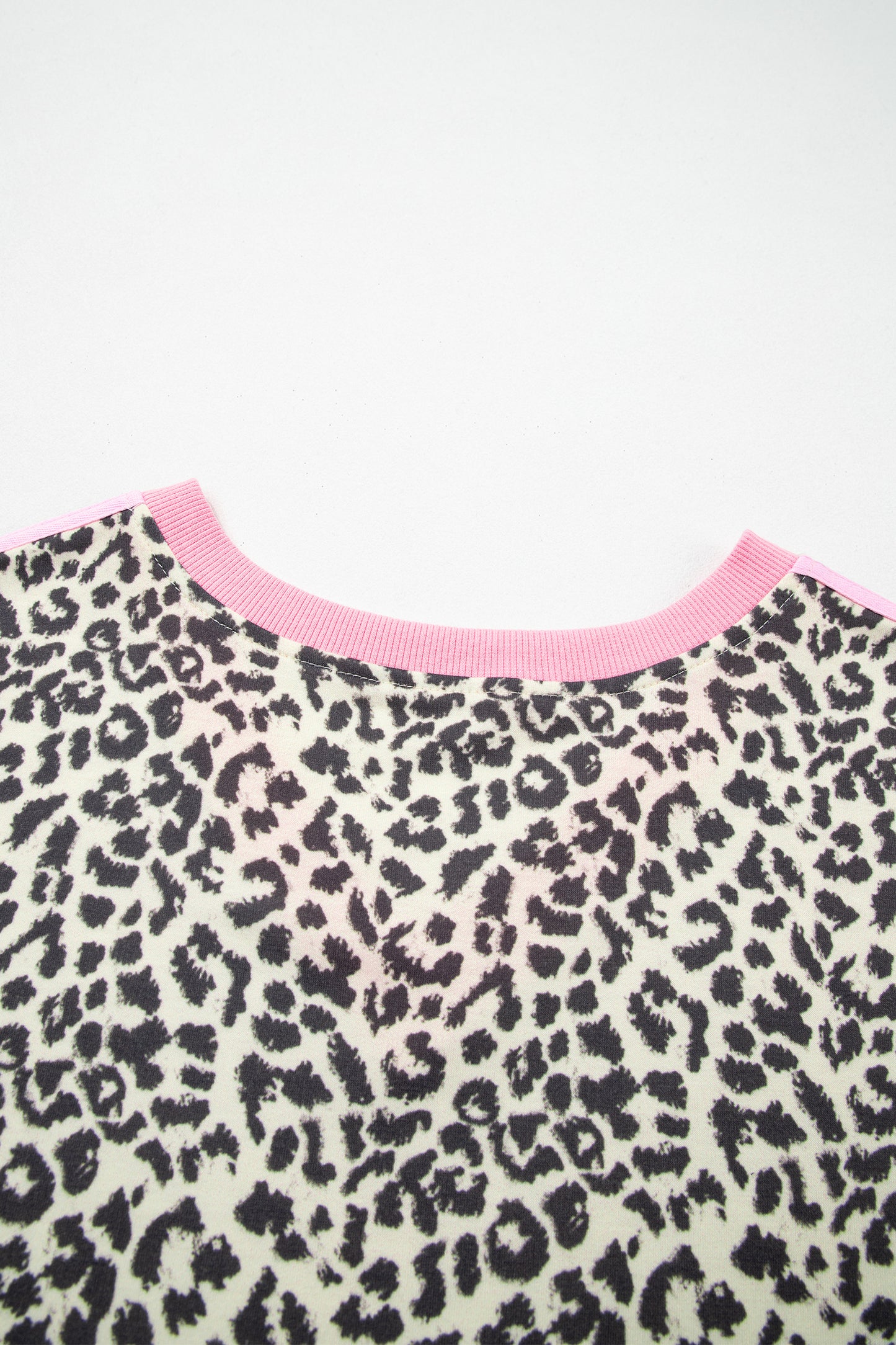 White Contrast V Neck Varsity Short Sleeve Leopard Top-Tops/Tops & Tees-[Adult]-[Female]-2022 Online Blue Zone Planet