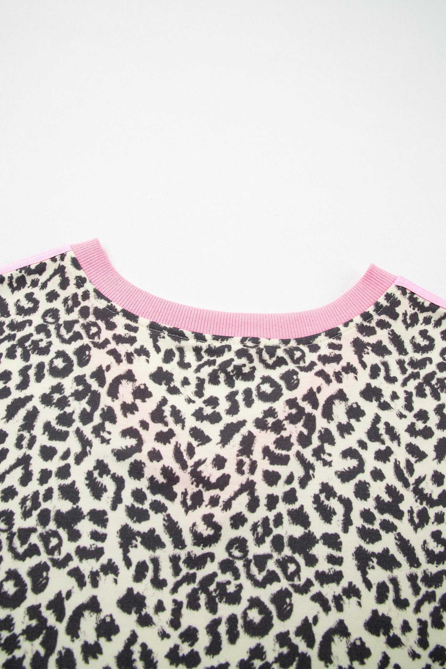 White Contrast V Neck Varsity Short Sleeve Leopard Top-Tops/Tops & Tees-[Adult]-[Female]-2022 Online Blue Zone Planet