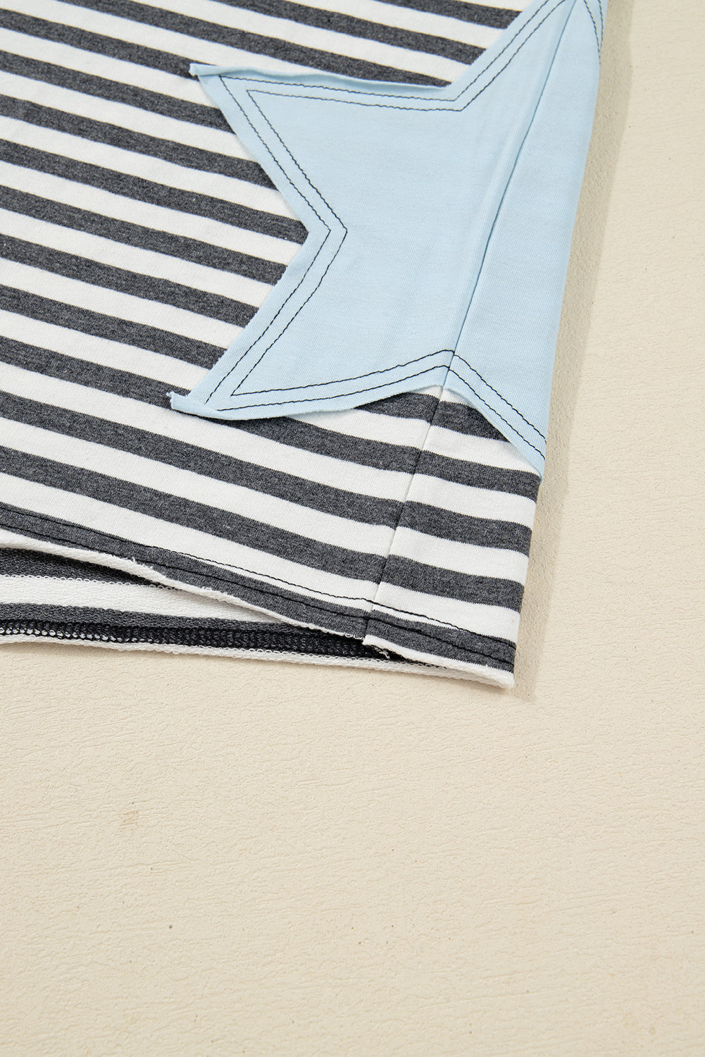 Gray Stripe Contrast Star Stitched Plus Size Long Sleeve Top-Plus Size/Plus Size Tops/Plus Size Long Sleeve Tops-[Adult]-[Female]-2022 Online Blue Zone Planet