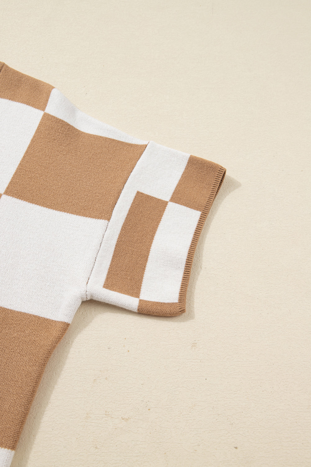 Light French Beige Plus Size Checkered Pattern Knit Short Sleeve Sweater-Plus Size/Plus Size Sweaters & Cardigans-[Adult]-[Female]-2022 Online Blue Zone Planet