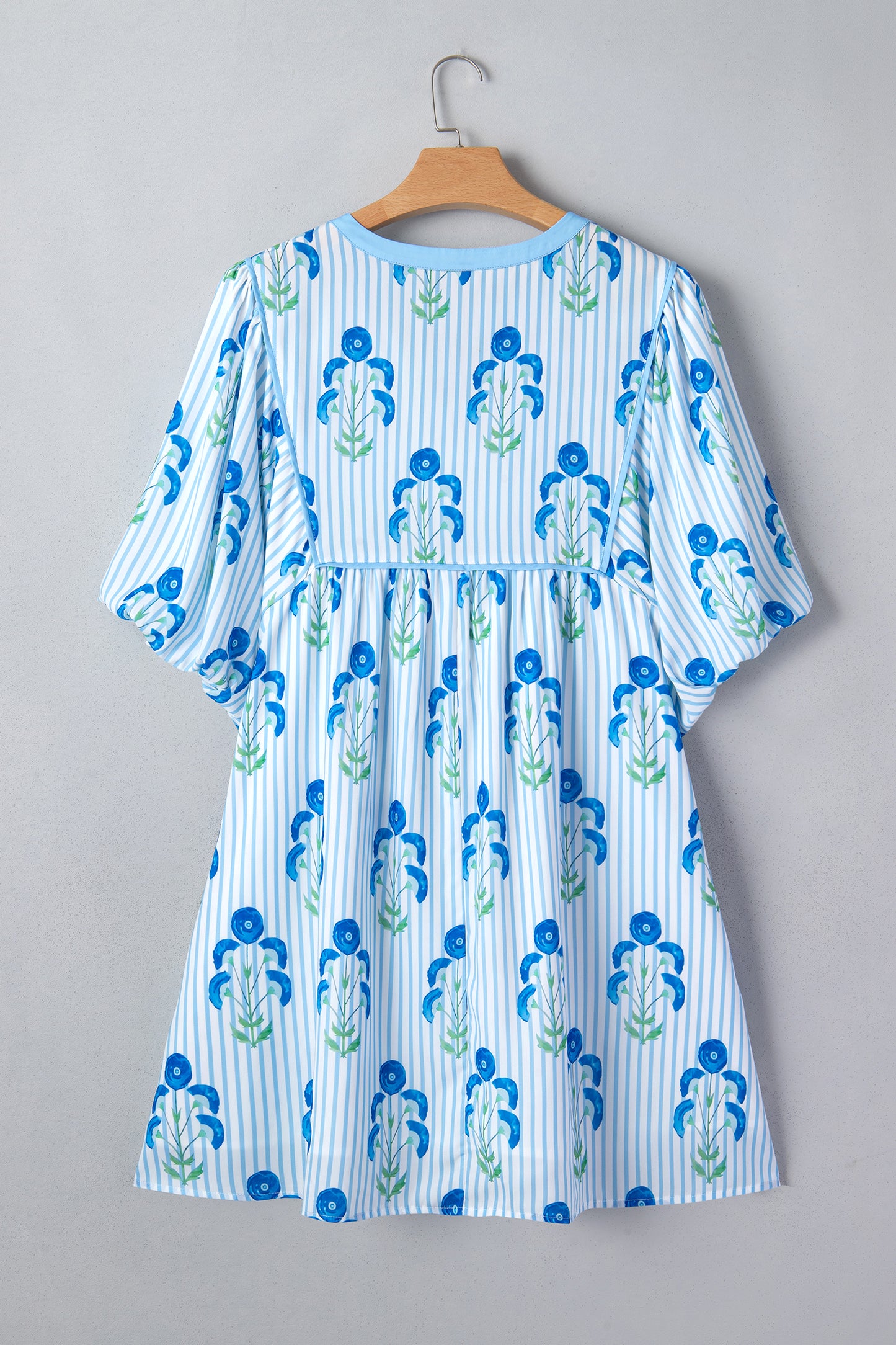 Sky Blue Floral Striped Bubble Short Sleeve Plus Size Dress-Plus Size/Plus Size Dresses/Plus Size Mini Dresses-[Adult]-[Female]-2022 Online Blue Zone Planet