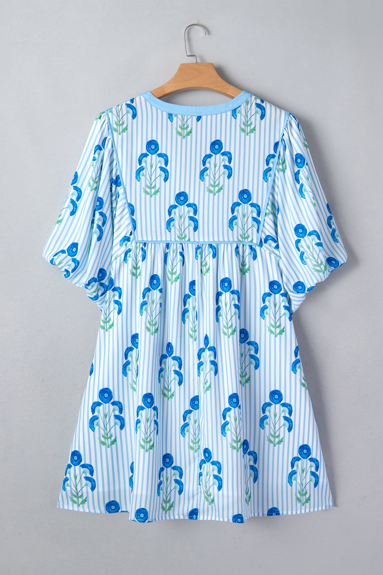 Sky Blue Floral Striped Bubble Short Sleeve Plus Size Dress-Plus Size/Plus Size Dresses/Plus Size Mini Dresses-[Adult]-[Female]-2022 Online Blue Zone Planet