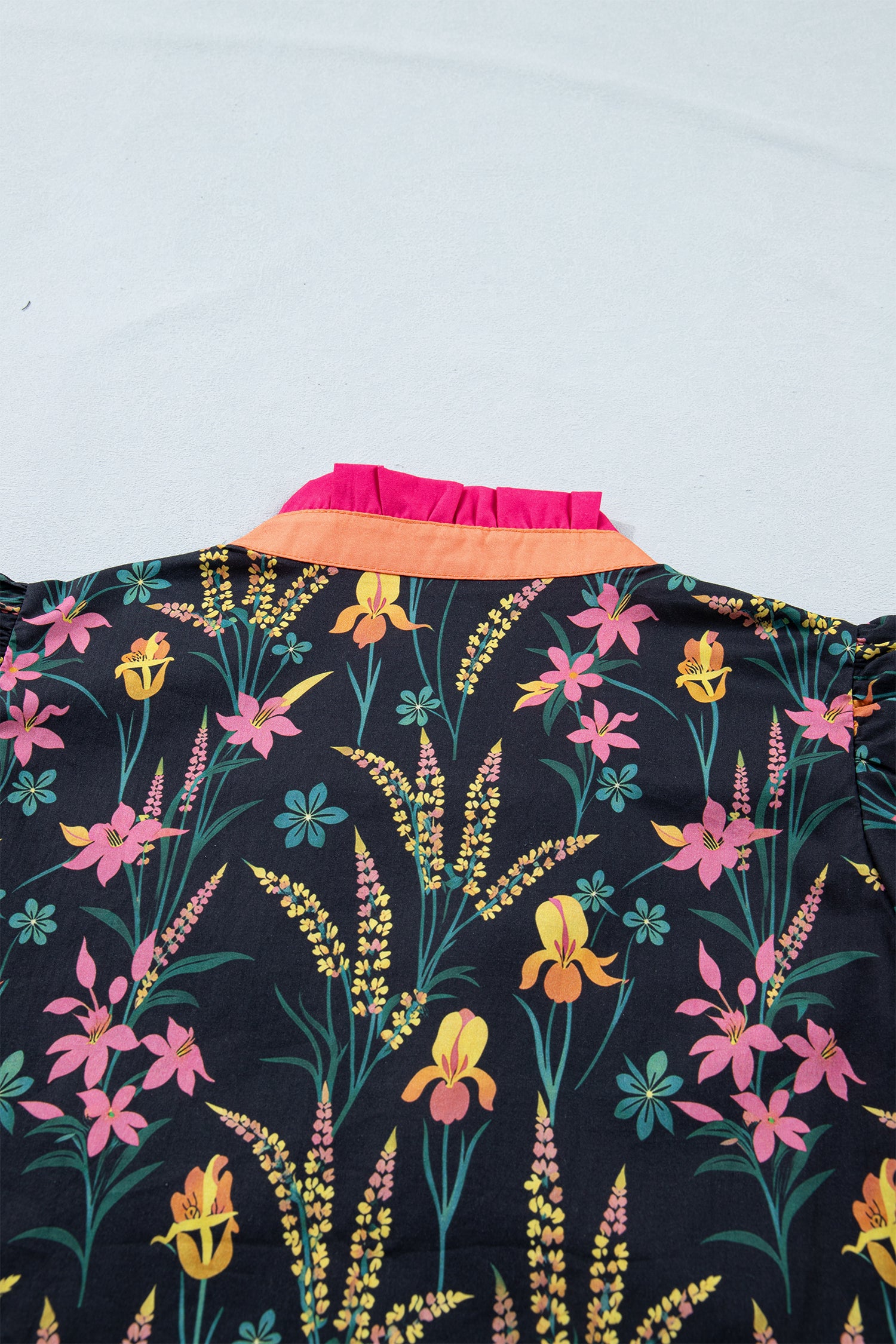 Black Floral Print Contrast Trim Tiered Ruffled Short Sleeve Blouse-Tops/Blouses & Shirts-[Adult]-[Female]-2022 Online Blue Zone Planet
