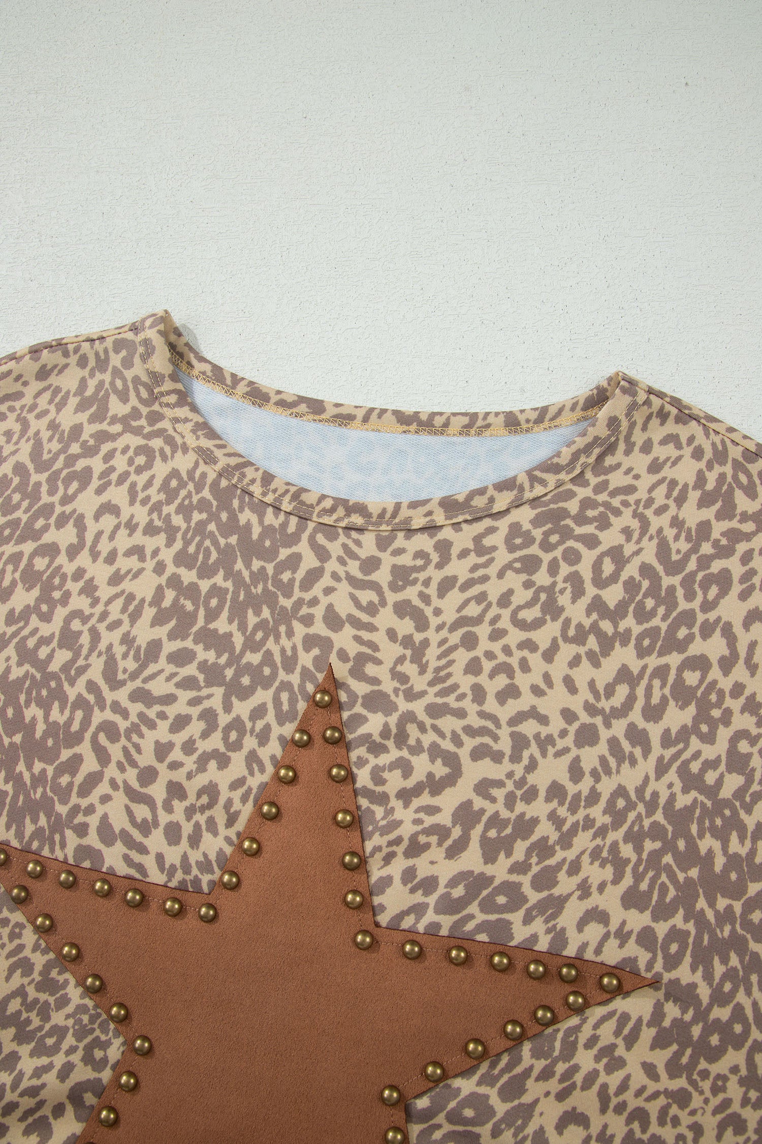 Khaki Leopard Retro Studded Star Patch Loose Tee-Tops/Tops & Tees-[Adult]-[Female]-2022 Online Blue Zone Planet