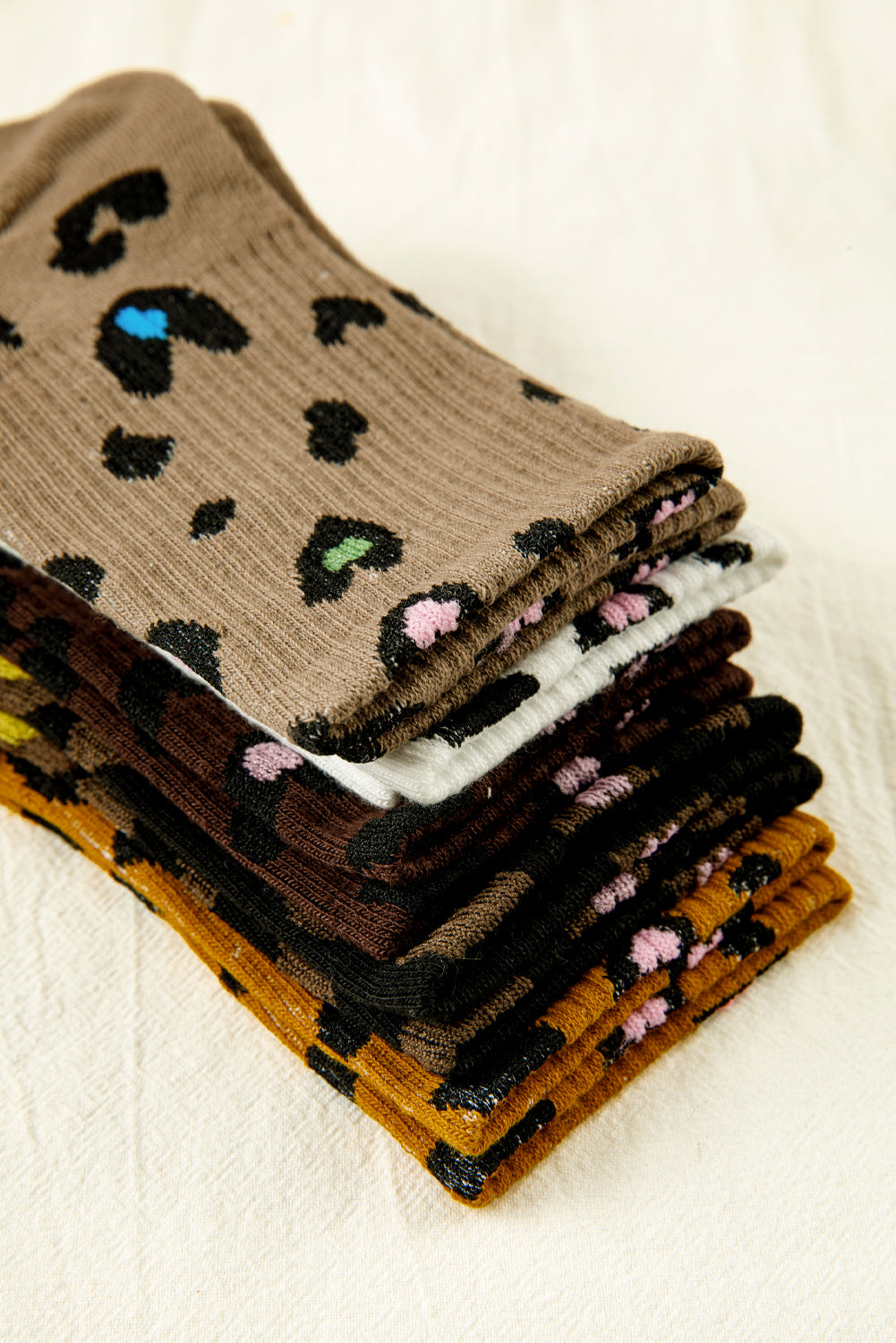 Bristol Black 5 Pairs Ribbed Trim Heart Leopard Print Socks-Socks-[Adult]-[Female]-2022 Online Blue Zone Planet