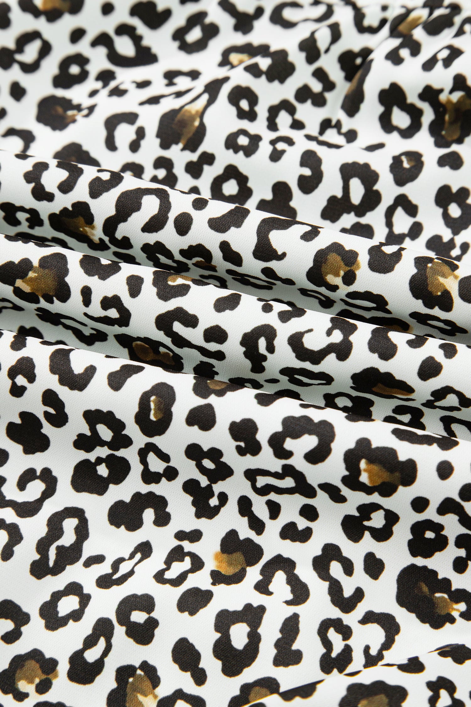 Khaki Plus Size Buttoned Contrast Trim Puff Sleeve Leopard Print Blouse-Plus Size/Plus Size Tops/Plus Size Blouses & Shirts-[Adult]-[Female]-2022 Online Blue Zone Planet