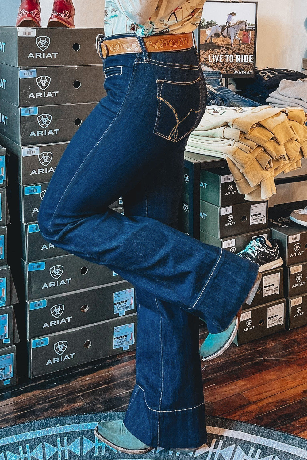 Sail Blue Center Seam Deep Wash Straight Jeans-Bottoms/Jeans-[Adult]-[Female]-2022 Online Blue Zone Planet
