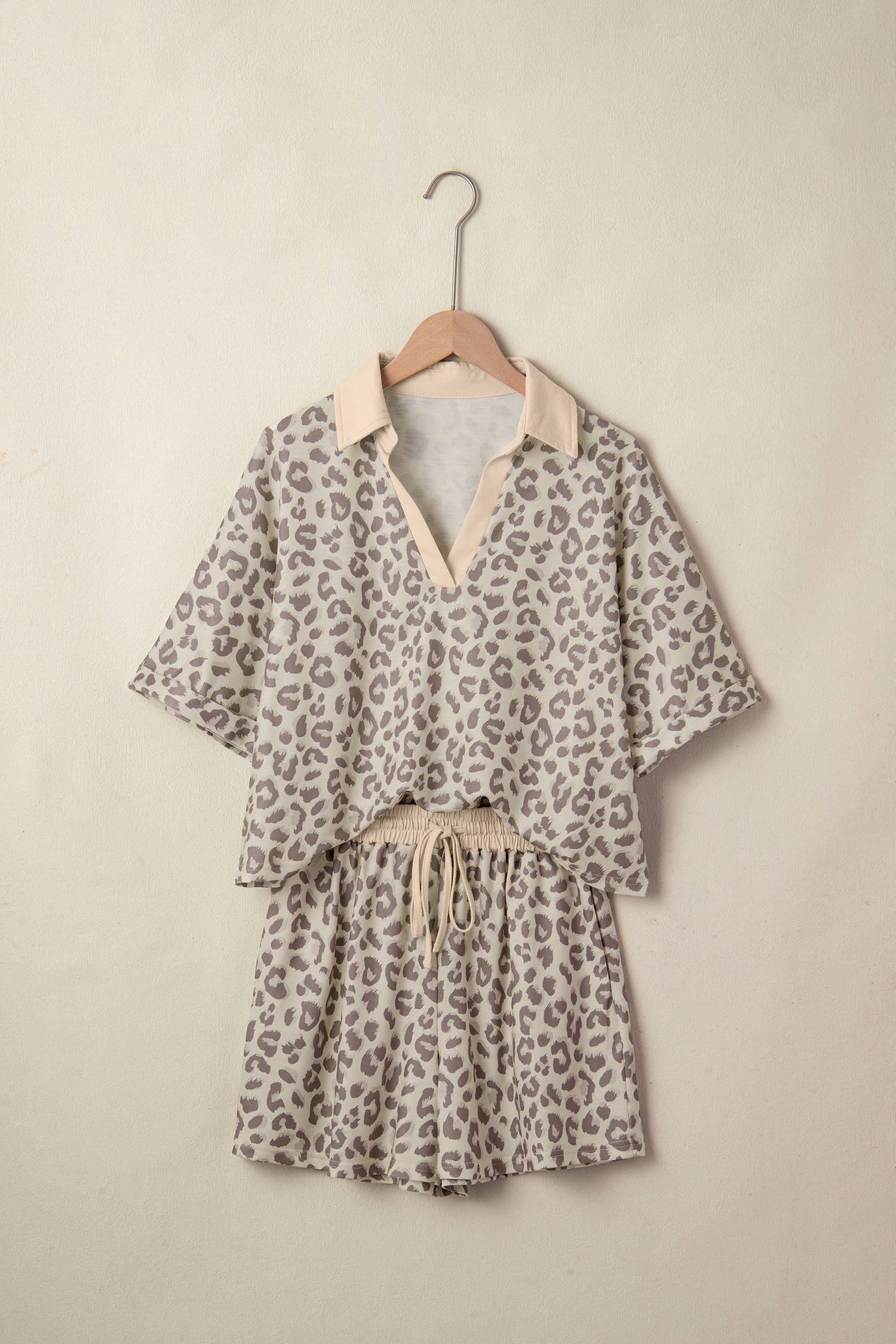 Khaki V Neck Collar Leopard Printed 2pcs Short Set-Two Piece Sets/Short Sets-[Adult]-[Female]-2022 Online Blue Zone Planet