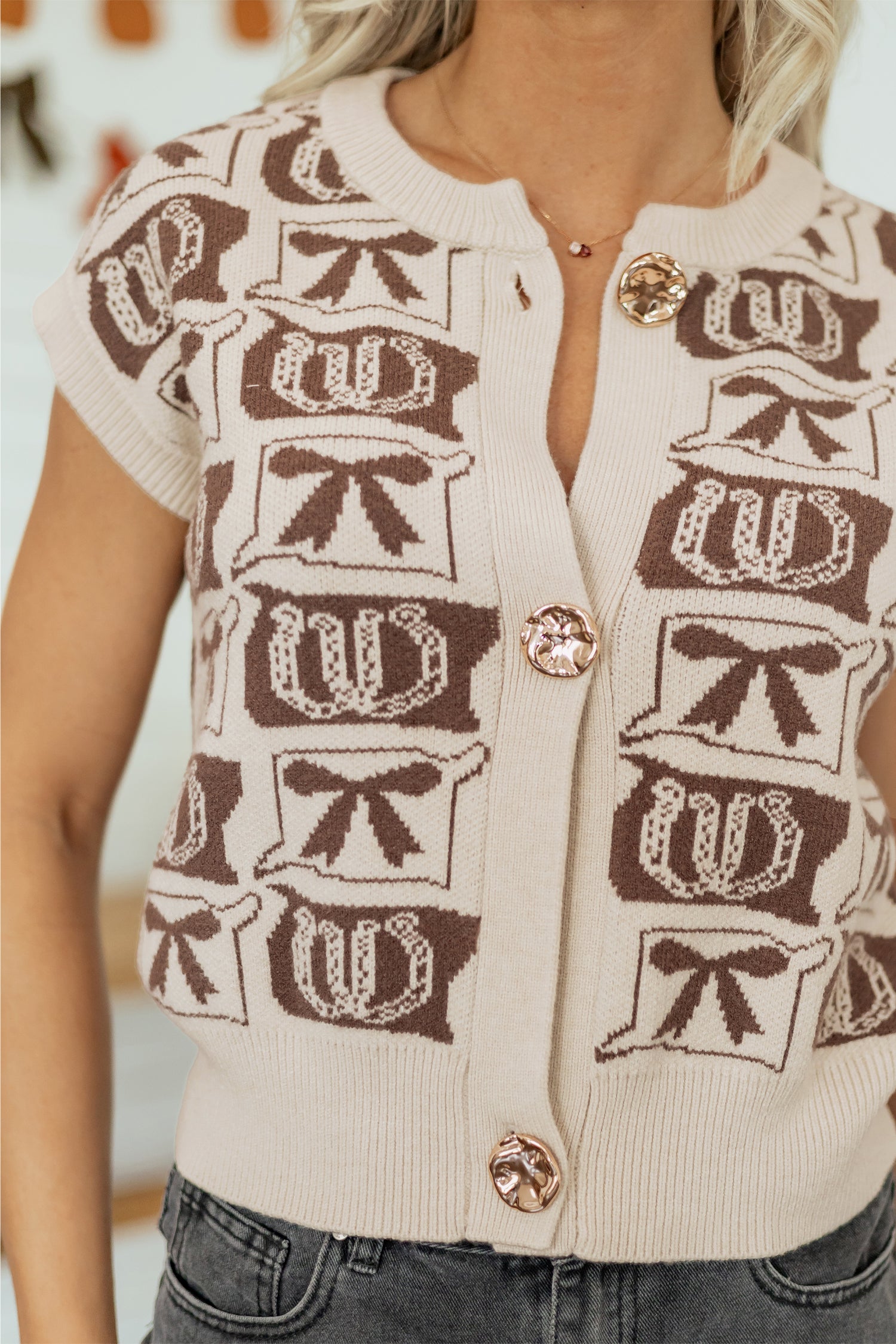 Brown Western Horseshoe Bow Pattern Button Front Sleeveless Knit Sweater-Sweaters & Cardigans/Sweater Vests-[Adult]-[Female]-2022 Online Blue Zone Planet
