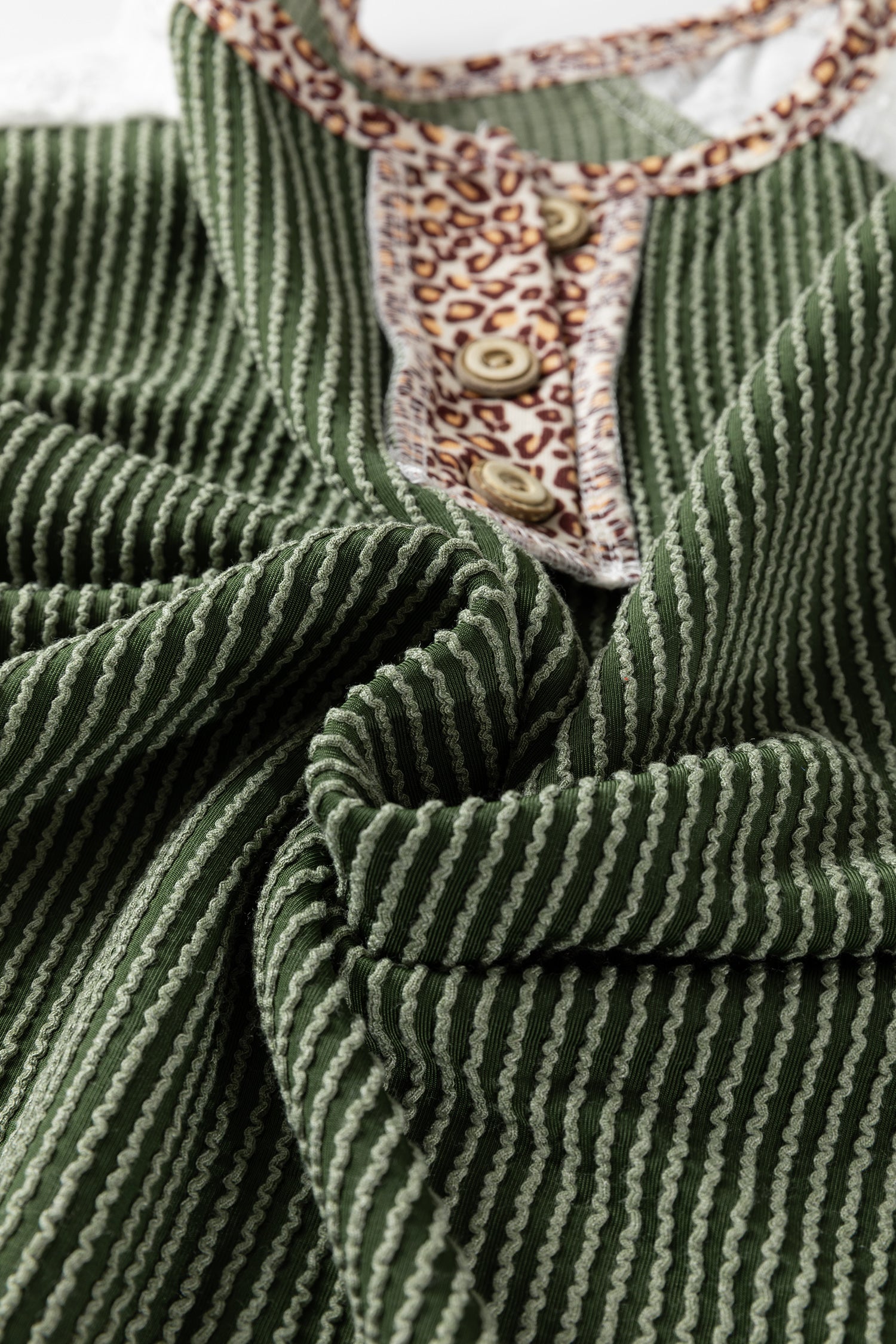 Vineyard Green Twisted Ribbed Leopard Lace Contrast Patchwork Long Sleeve Top-Tops/Long Sleeve Tops-[Adult]-[Female]-2022 Online Blue Zone Planet