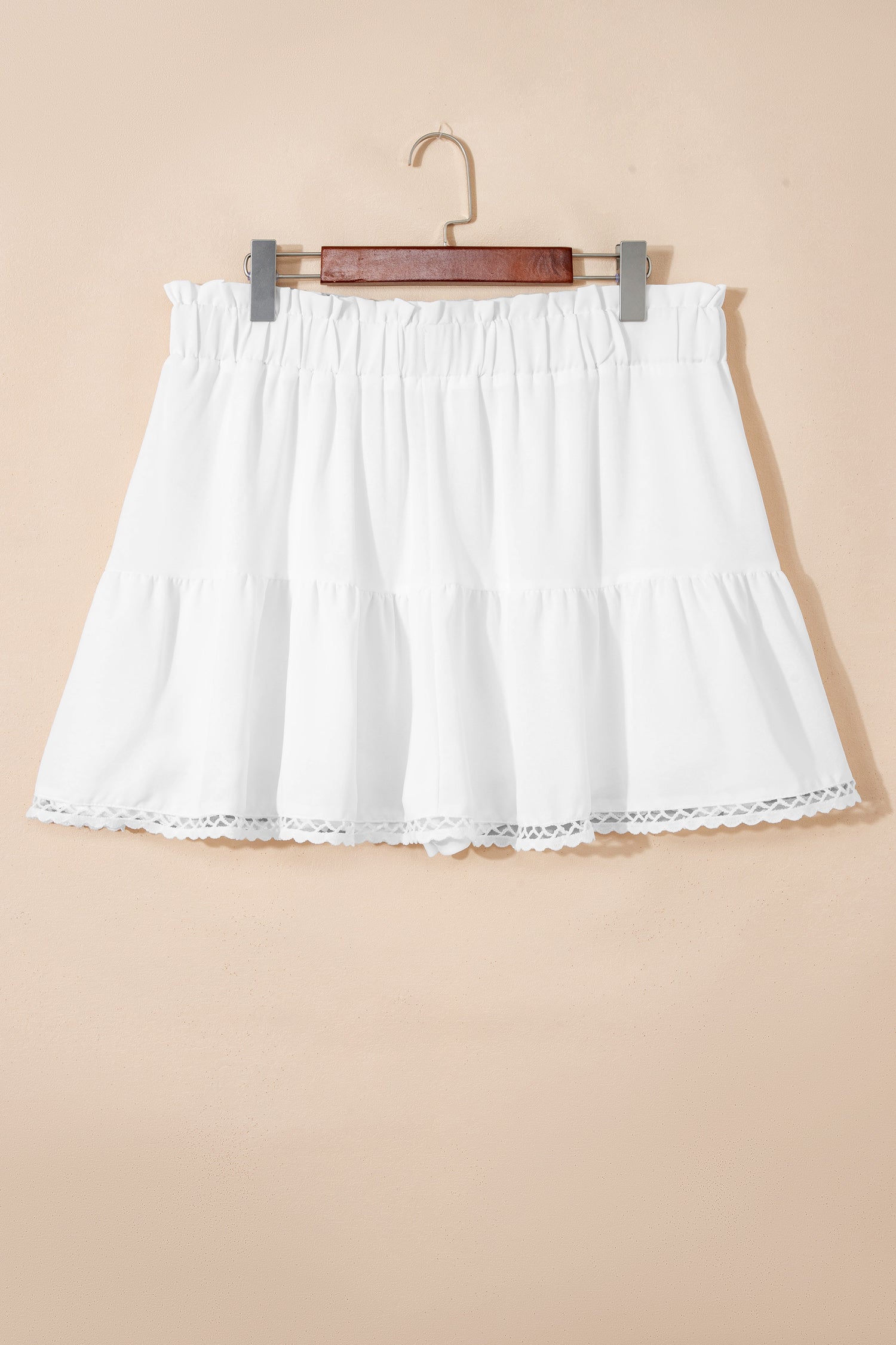 White Plus Size Frilled Elastic Waist Lace Trim Boho Ruffled Shorts-Plus Size/Plus Size Bottoms-[Adult]-[Female]-2022 Online Blue Zone Planet