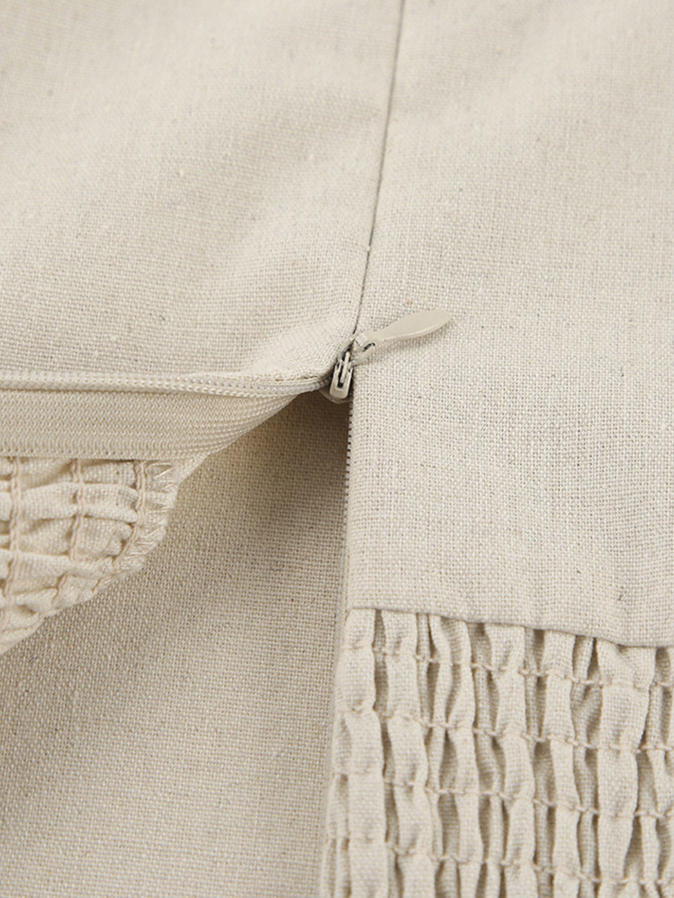 9e8f3de9a7f9436b89eb991572d8ecc9-Max