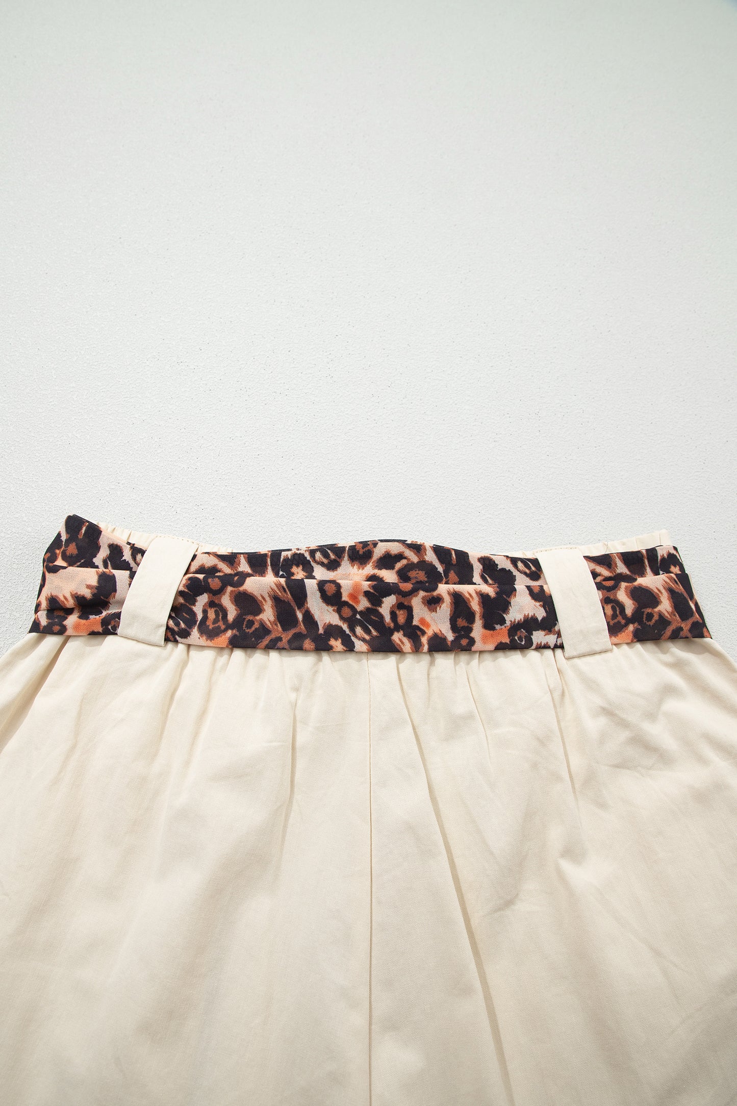 Oatmeal Leopard Contrast Sash Belt Pleated Wide Leg Shorts-Bottoms/Casual Shorts-[Adult]-[Female]-2022 Online Blue Zone Planet