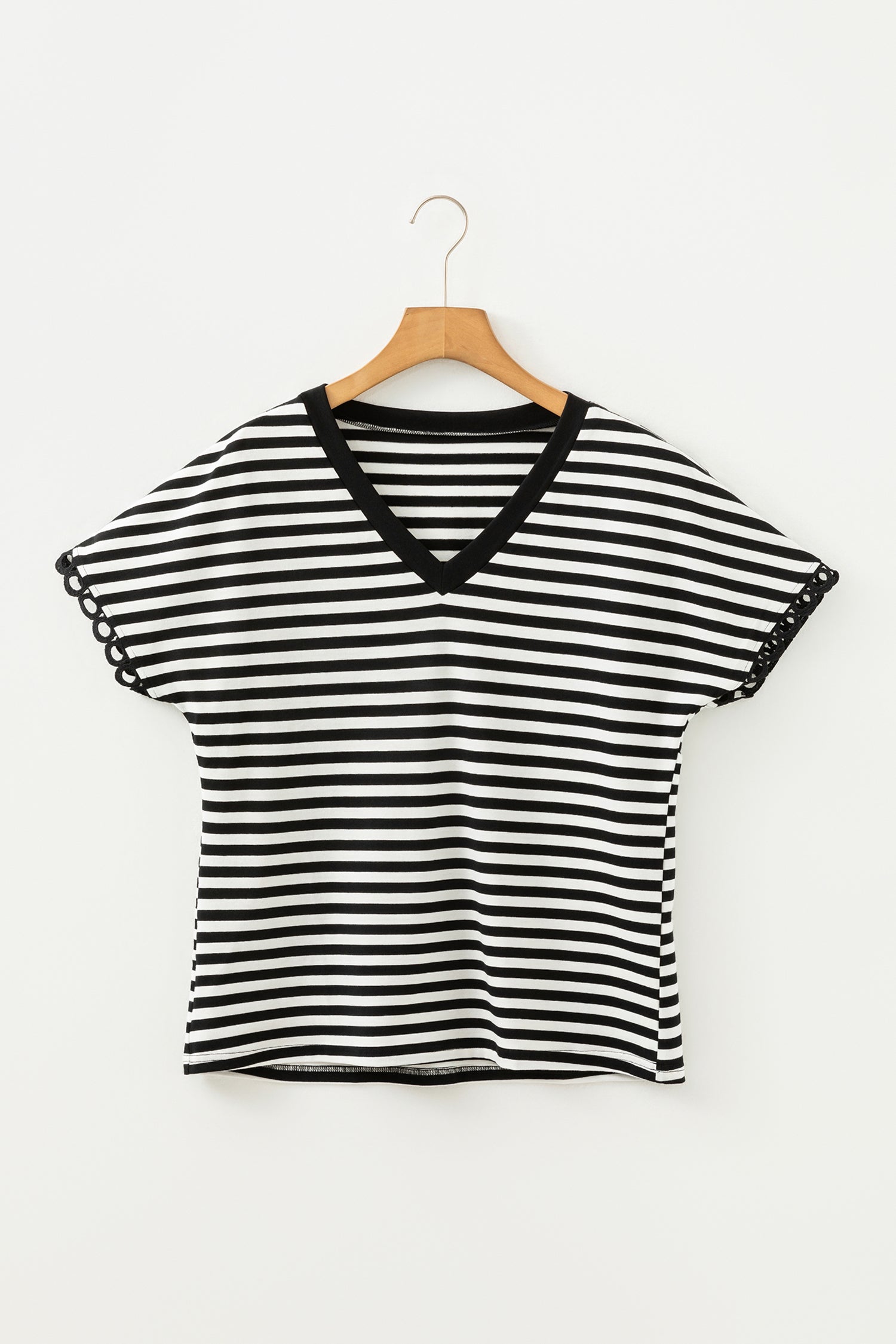 Black Striped Print V Neck Delicate Trim Casual Tee-Tops/Tops & Tees-[Adult]-[Female]-2022 Online Blue Zone Planet