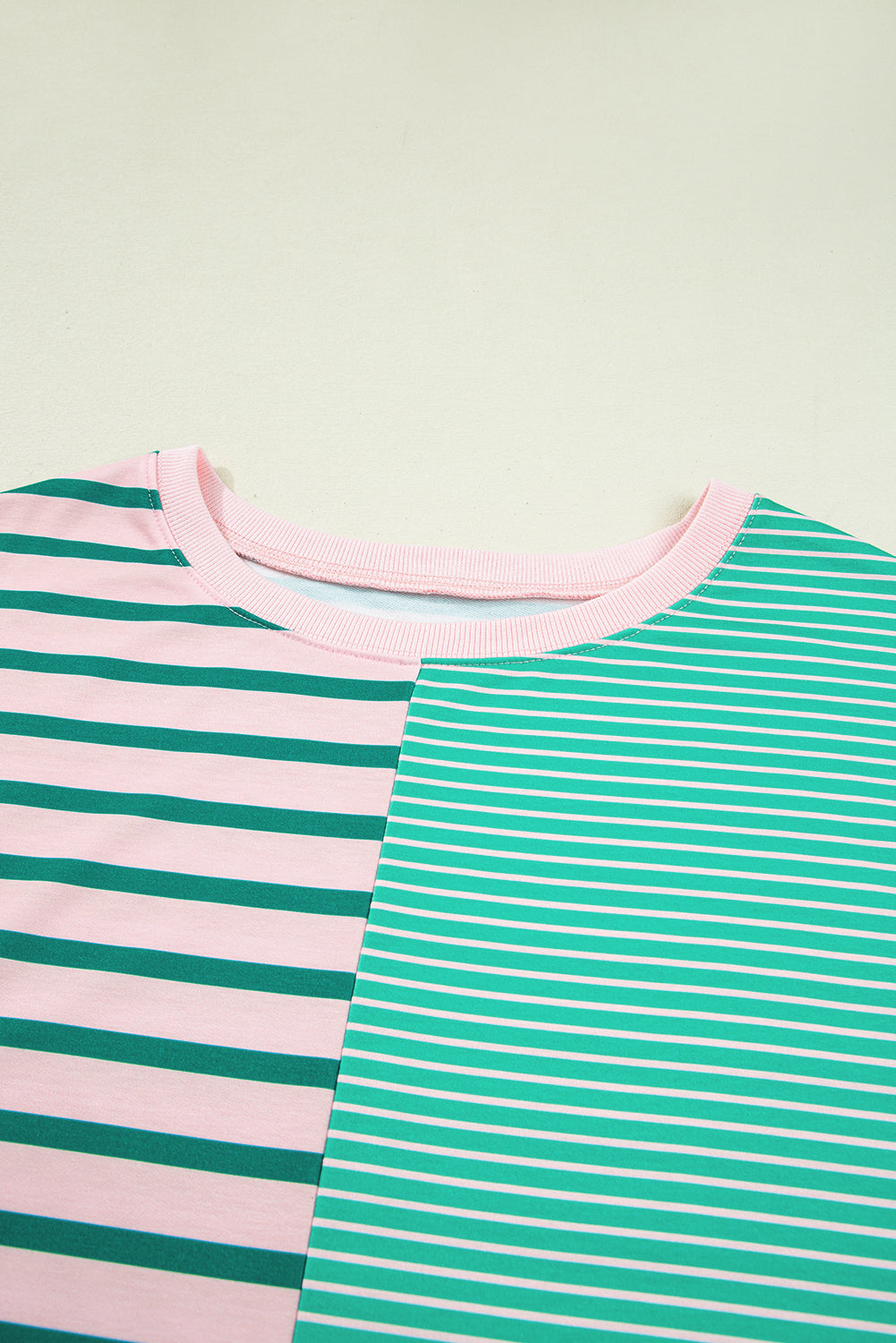 Green Stripe Color Block Exposed Seam Side Slit Plus Size Sweatshirt-Plus Size/Plus Size Sweatshirts & Hoodies-[Adult]-[Female]-2022 Online Blue Zone Planet
