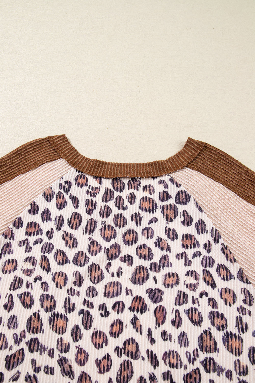 Parchment Leopard Colorblock Patchwork Twist Ribbed Plus Size V Neck Baggy Pullover-Plus Size/Plus Size Tops/Plus Size Long Sleeve Tops-[Adult]-[Female]-2022 Online Blue Zone Planet